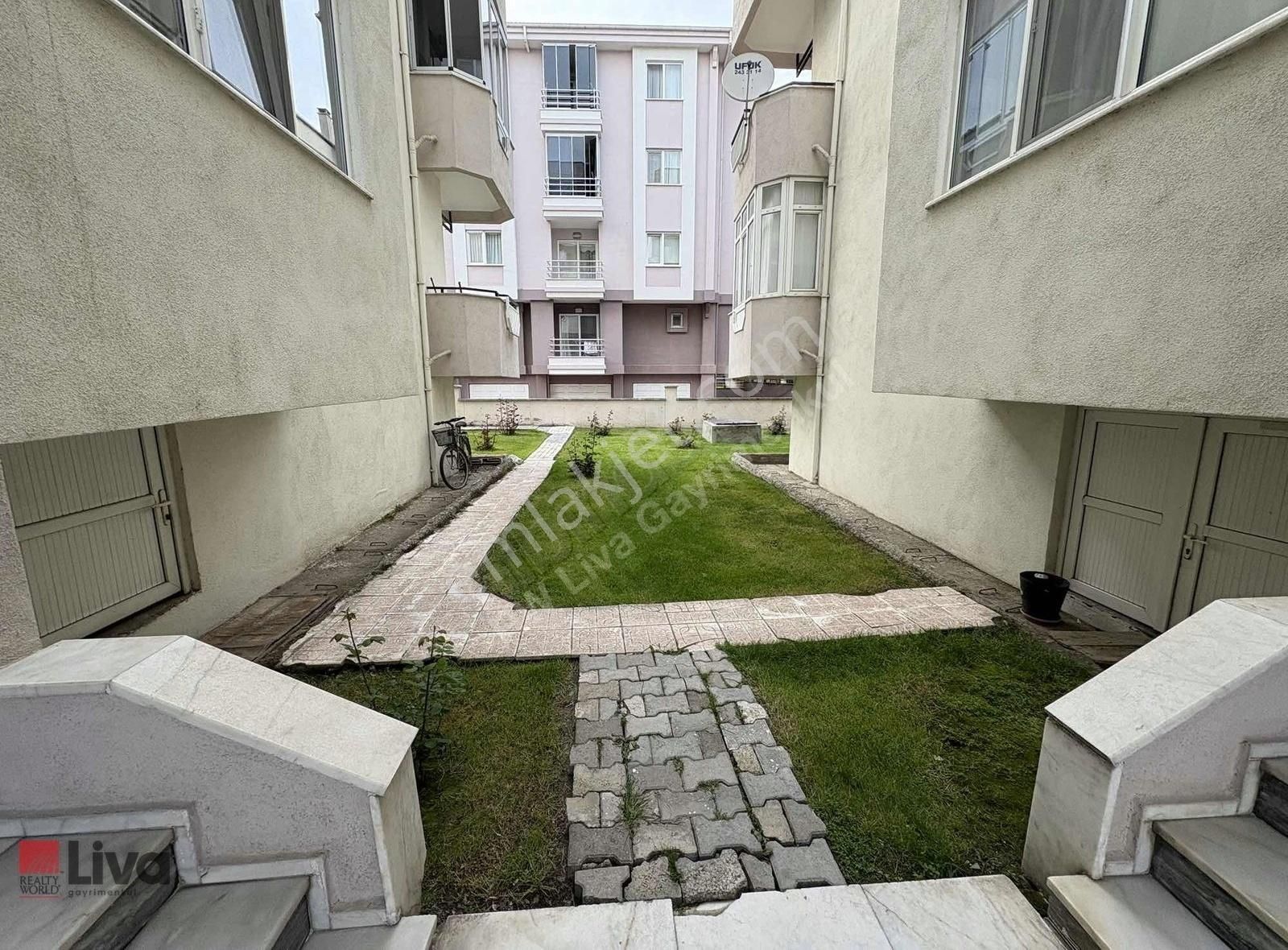 Liva'dan Bahçelievler Mahallesinde Satılık 3+1 Daire - Görsel 12