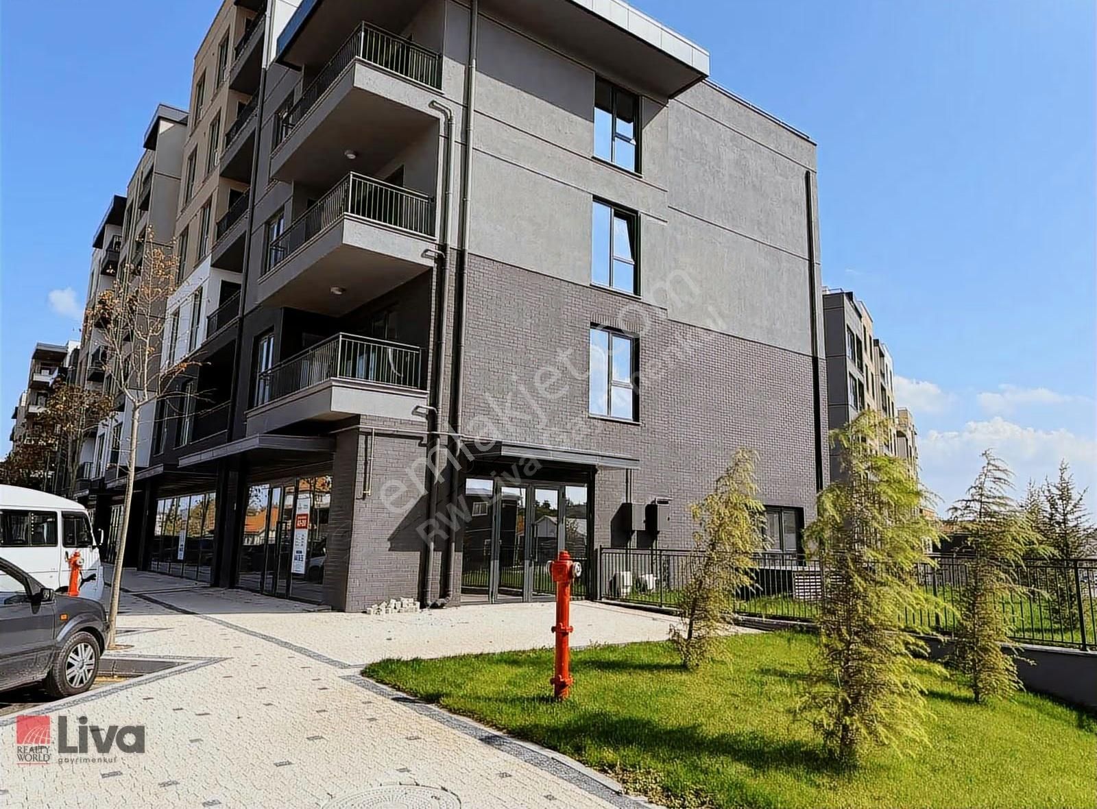 Rw Liva'dan Emlakkonut'da Ebeveyn Banyolu 3+1 Kiralık Daire - Görsel 19