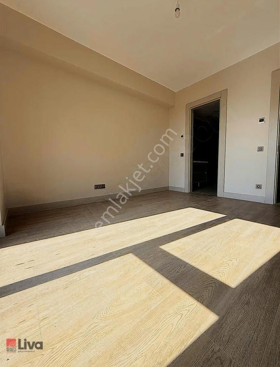 Rw Liva'dan Emlakkonut'da Ebeveyn Banyolu 3+1 Kiralık Daire - Görsel 25