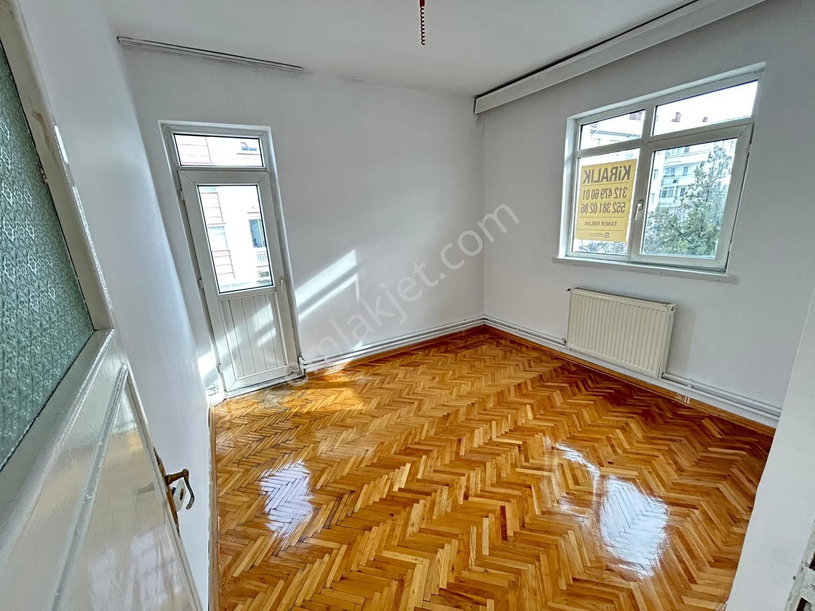 Taner'den Dikmen Sokullu'da 3+1 Kombili Güney Doğu Üst Kat Ön Cephe - Görsel 9