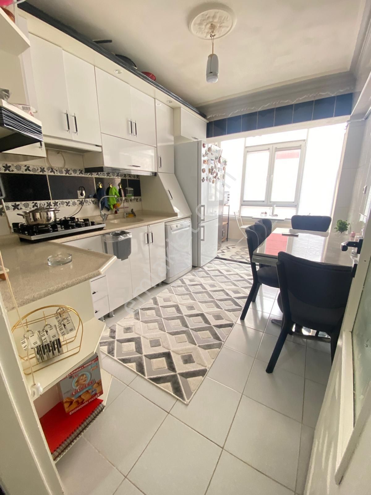 Mç Emlaktan Pınarbaşı Mah.2+1 Cadde Üzerinde Satılık Daire