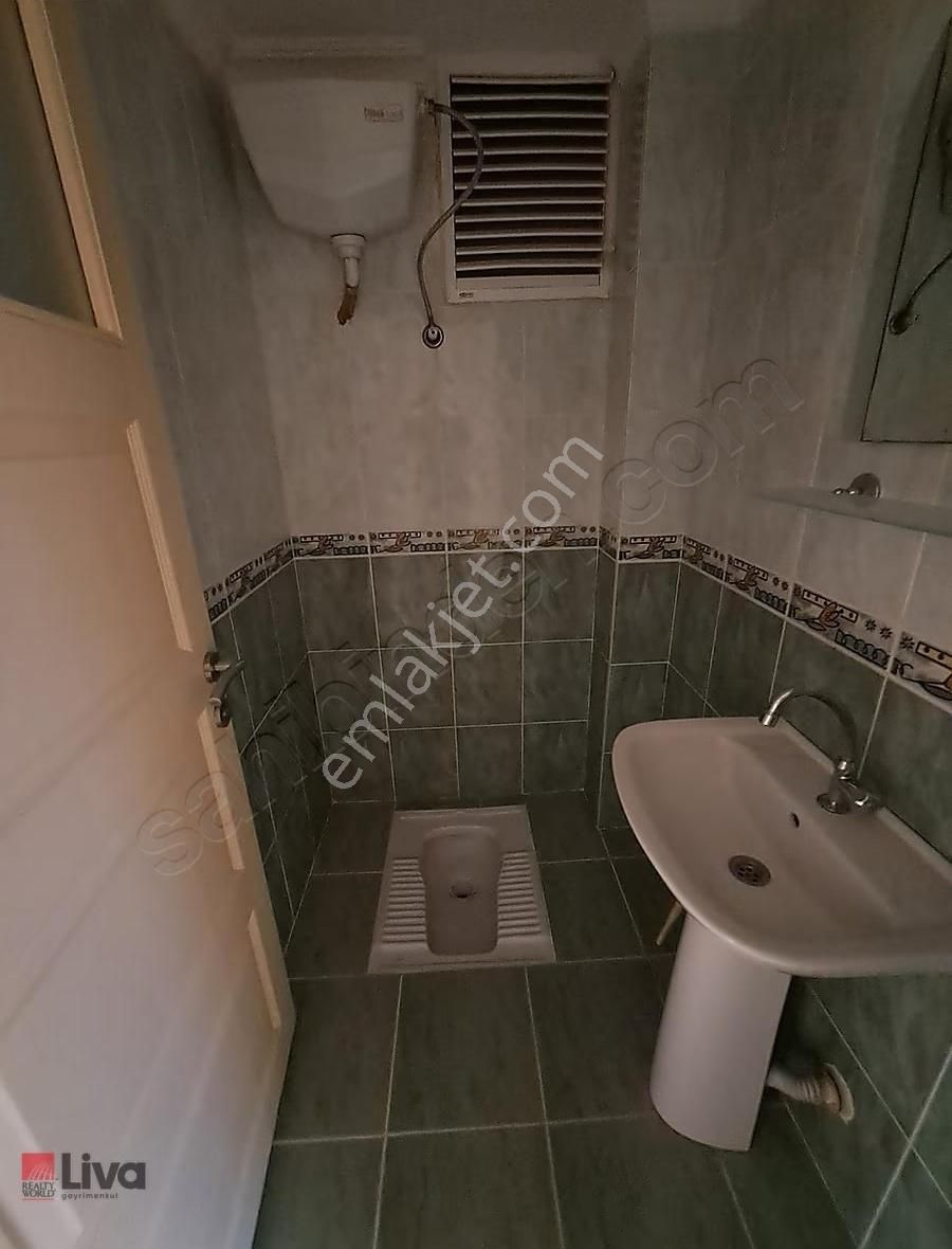 Liva' Dan Mükemmel Konumda Kiralık 3+1 Daire.