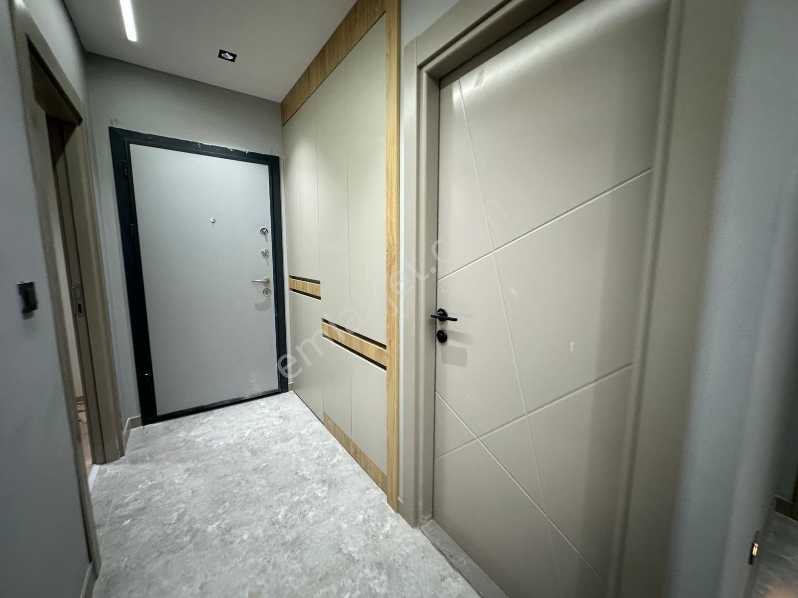 Ayanoğlu'nda 2+1 Tramvay Yakını Yol Cephe Lüks Satılık Daireler - Görsel 9