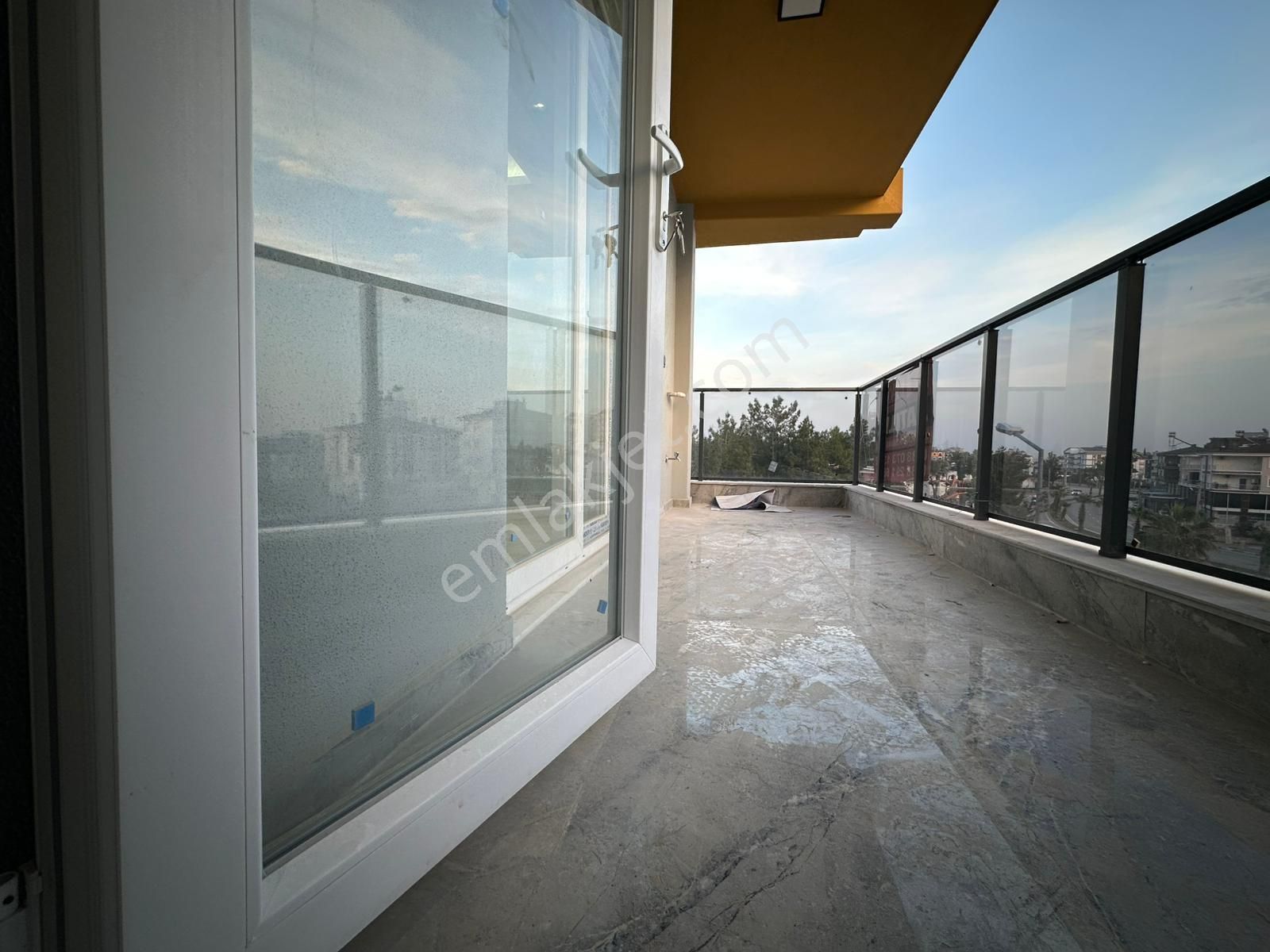 Ayanoğlu'nda 2+1 Tramvay Yakını Yol Cephe Lüks Satılık Daireler - Görsel 28