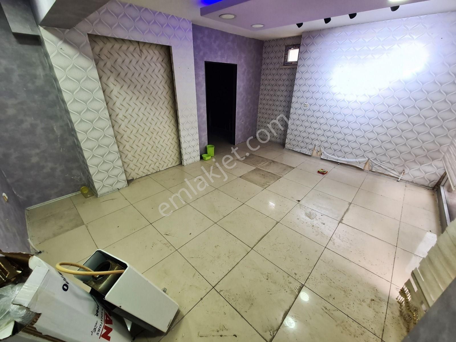 Vadikent Yakını Mutfak + Wc + Depolu 40 M² Satılık Dükkan - Görsel 4
