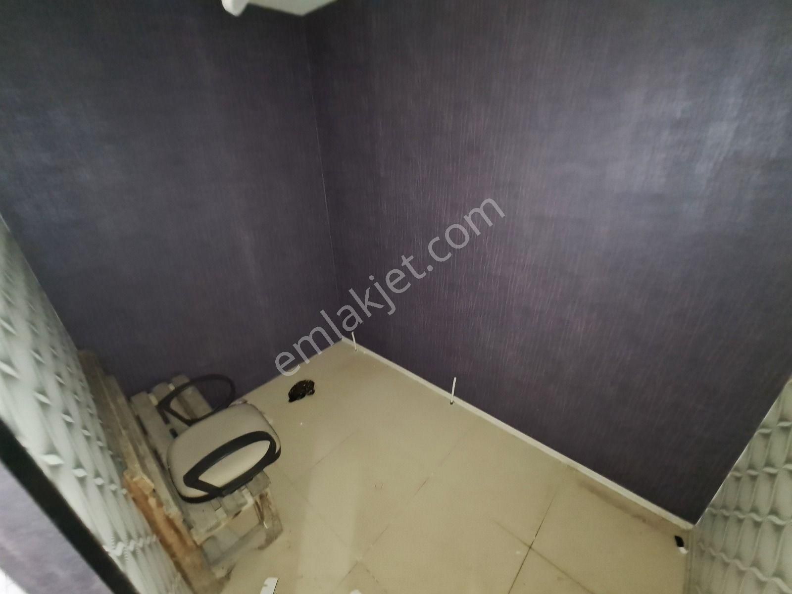Vadikent Yakını Mutfak + Wc + Depolu 40 M² Satılık Dükkan - Görsel 11