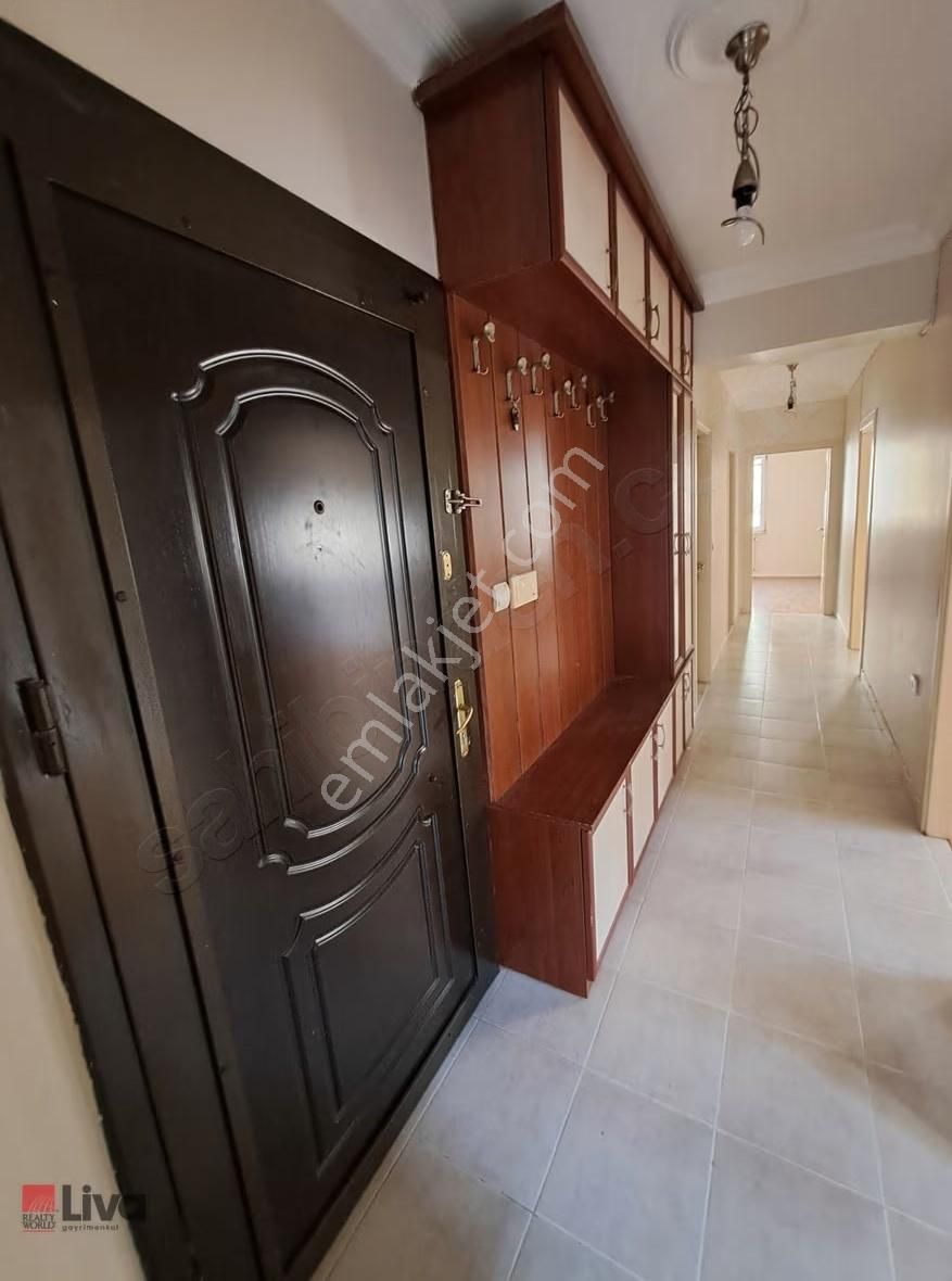 Liva' Dan Mükemmel Konumda Satılık 3+1 Daire - Görsel 4