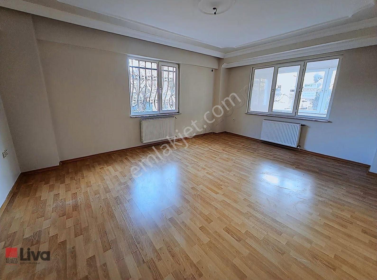 Liva' Dan Mükemmel Konumda Satılık 3+1 Daire - Görsel 33