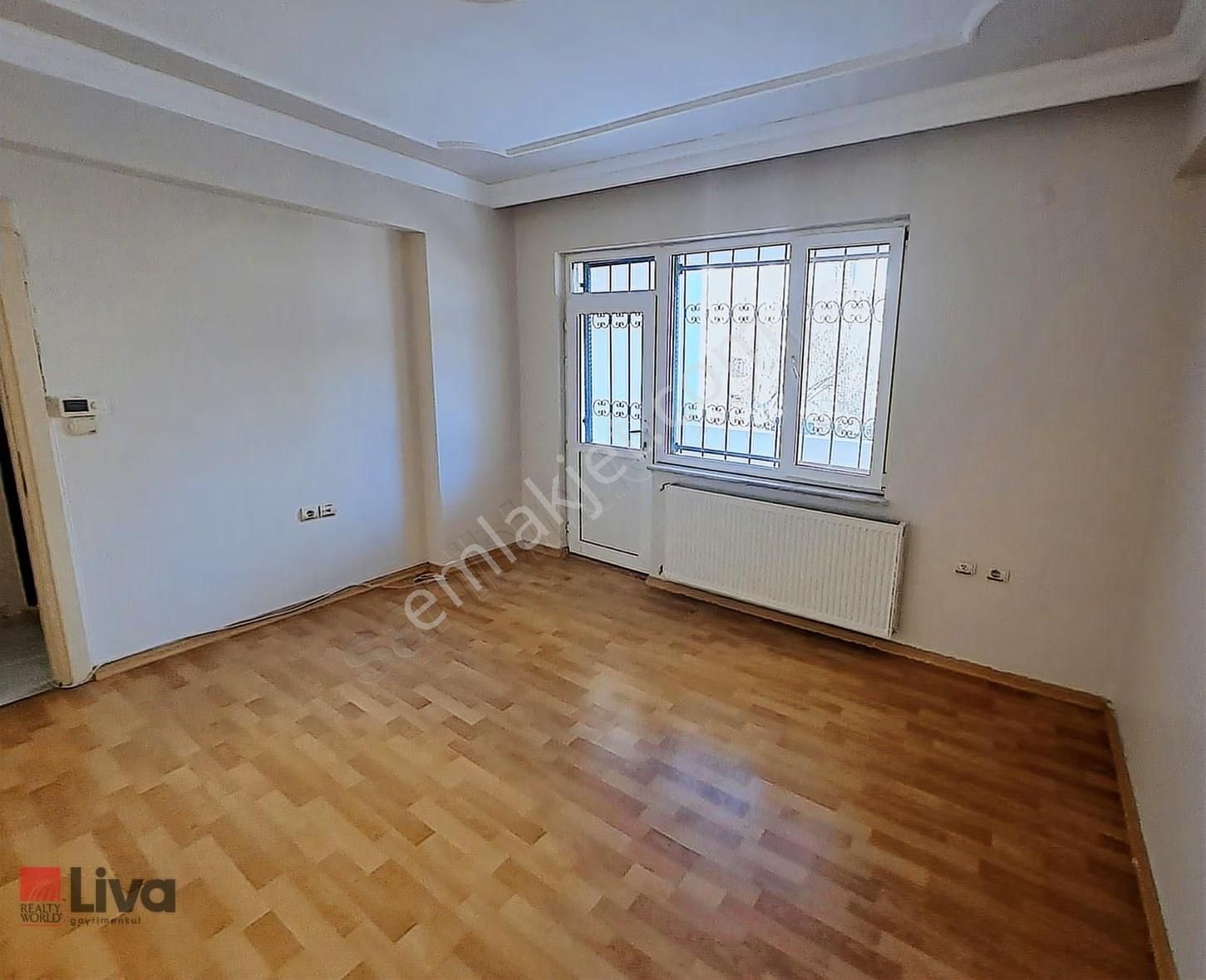 Liva' Dan Mükemmel Konumda Satılık 3+1 Daire - Görsel 7