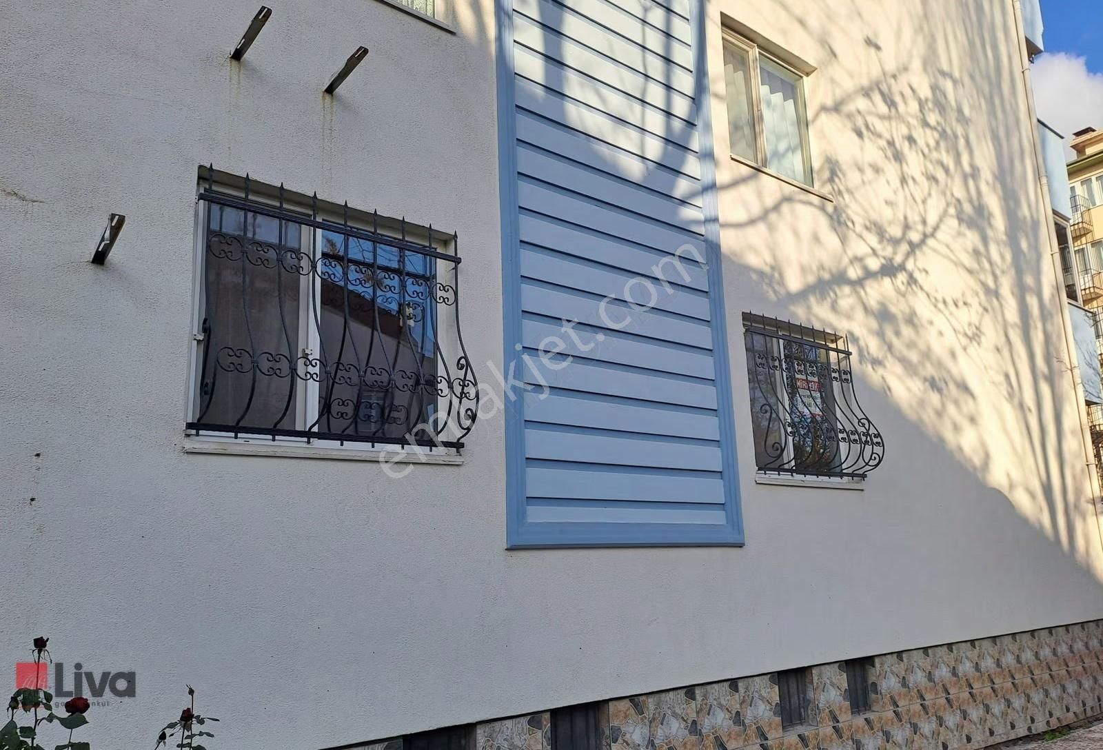 Liva' Dan Mükemmel Konumda Satılık 3+1 Daire - Görsel 13