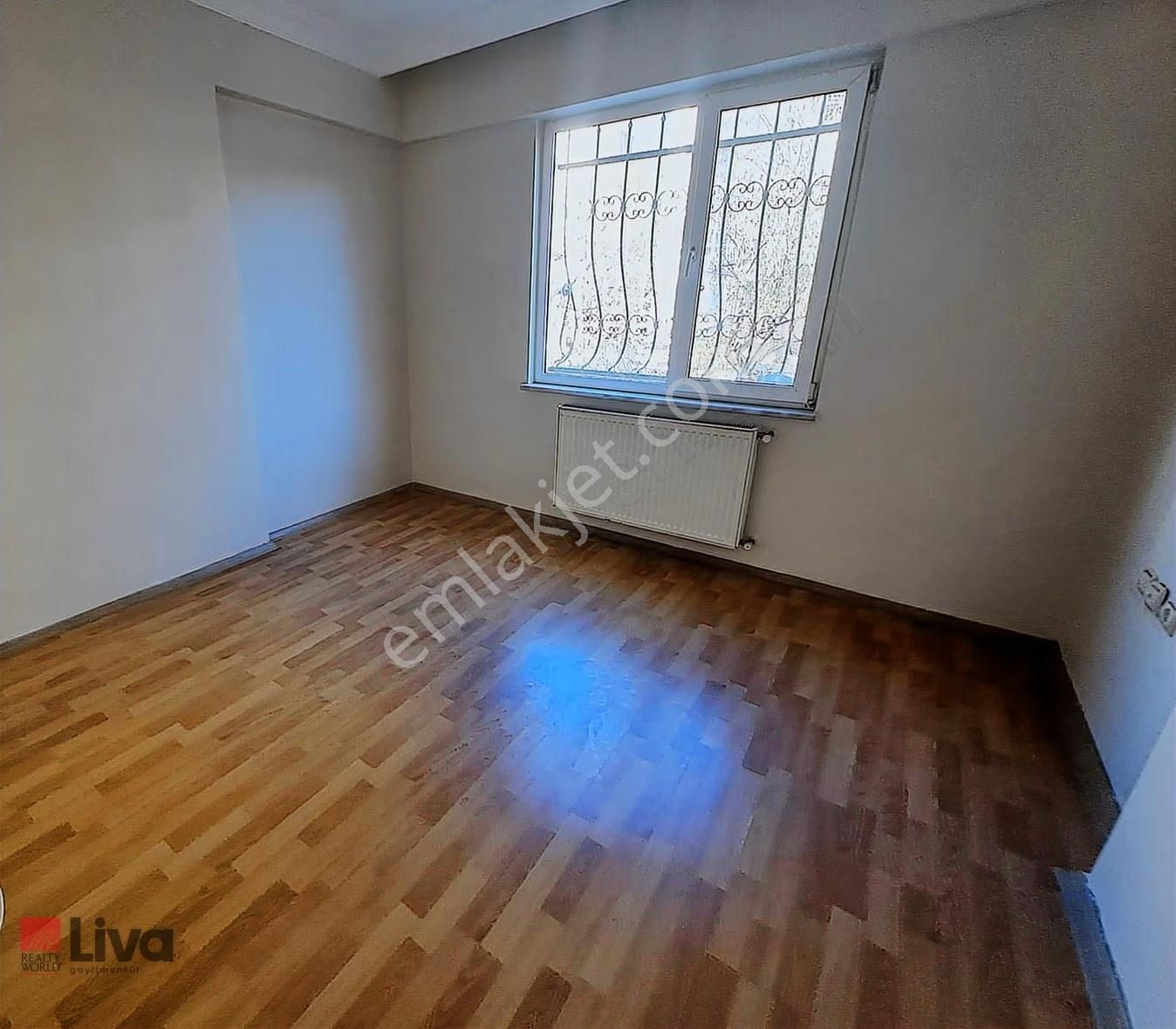 Liva' Dan Mükemmel Konumda Satılık 3+1 Daire - Görsel 24