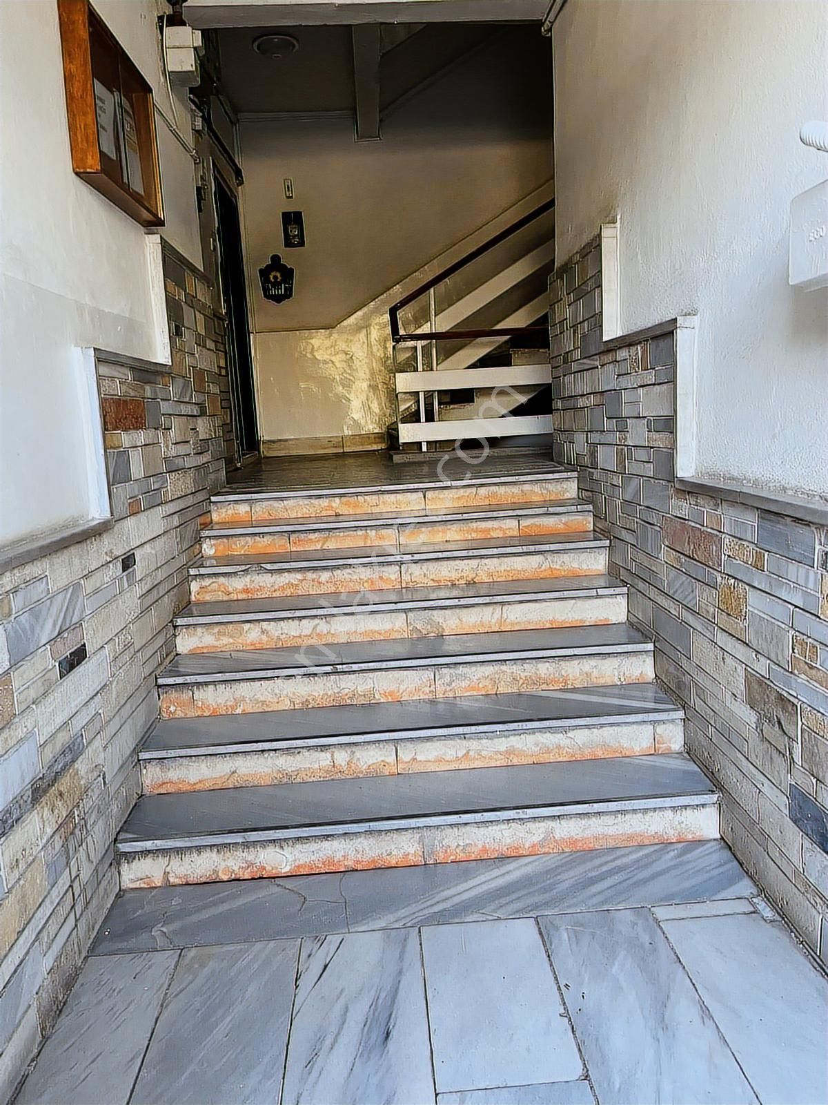 Anıttepe'de Anıtkabir Mazaralı 2+1 Kiralık Daire - Görsel 2