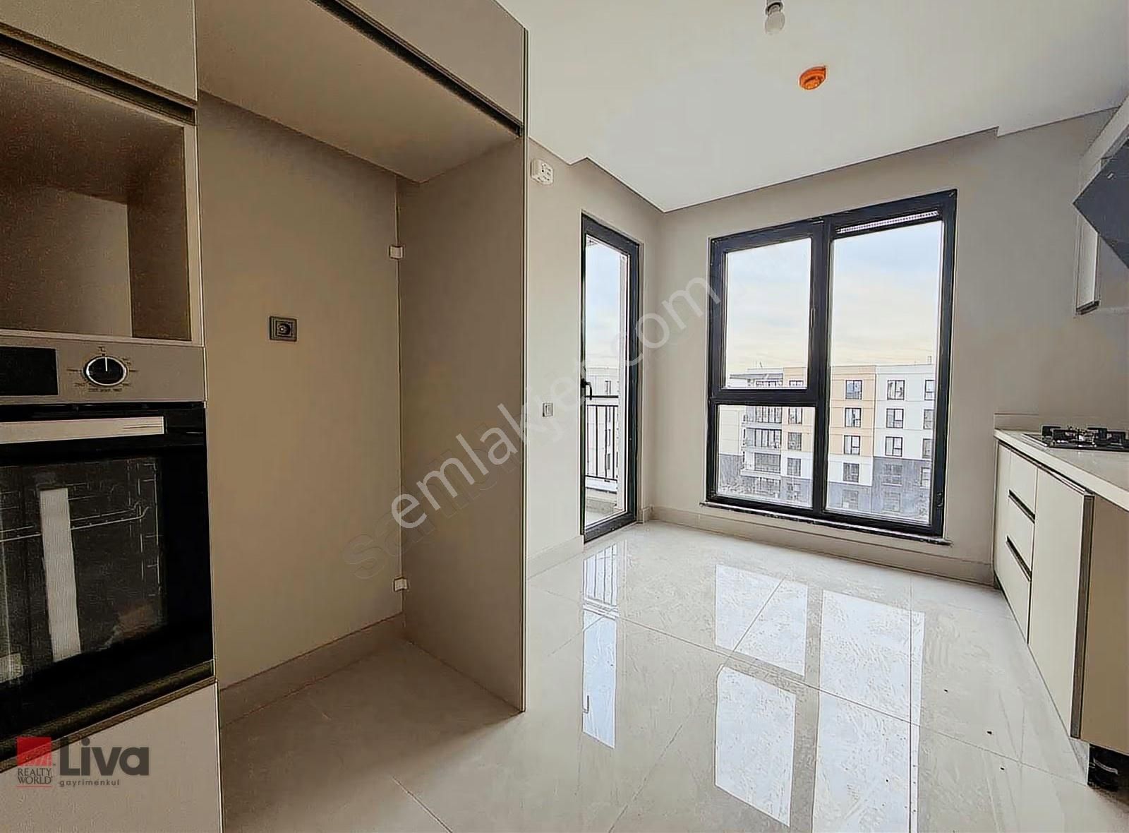 Rw Liva'dan Emlakkonut'da Ebeveyn Banyolu Kiralık 2+1 Daire - Görsel 23
