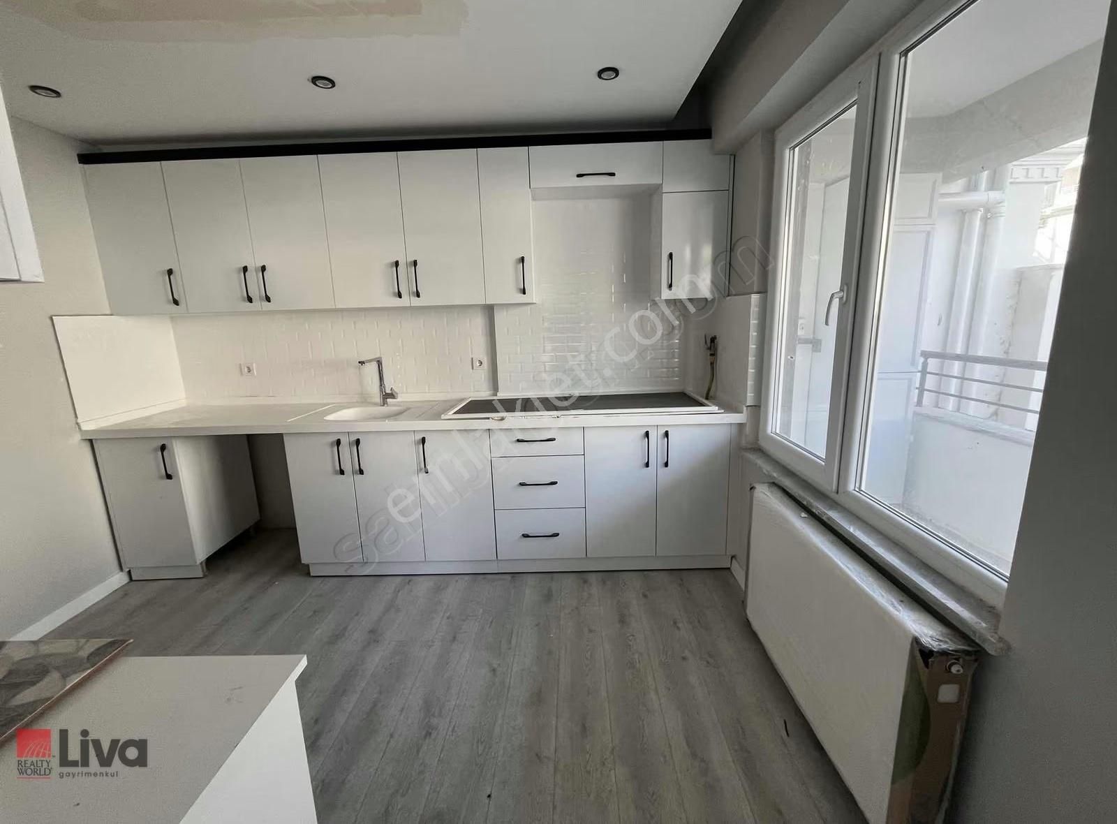 Liva'dan Kuvayi Milliye Mahallesinde 6+1 Satılık Villa - Görsel 17