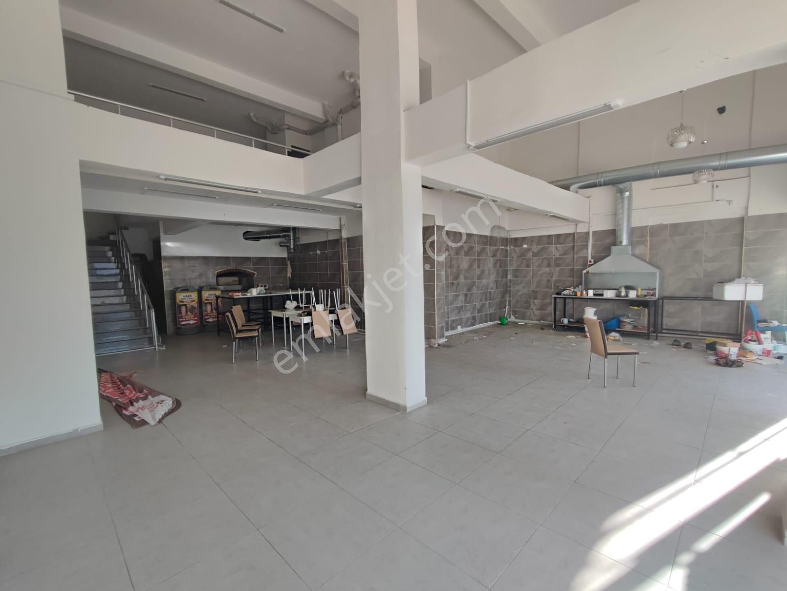 Cb'den Vadi Mahallesinde Ana Cadde Üzeri Fırınlı Kiralık İşyeri - Görsel 8