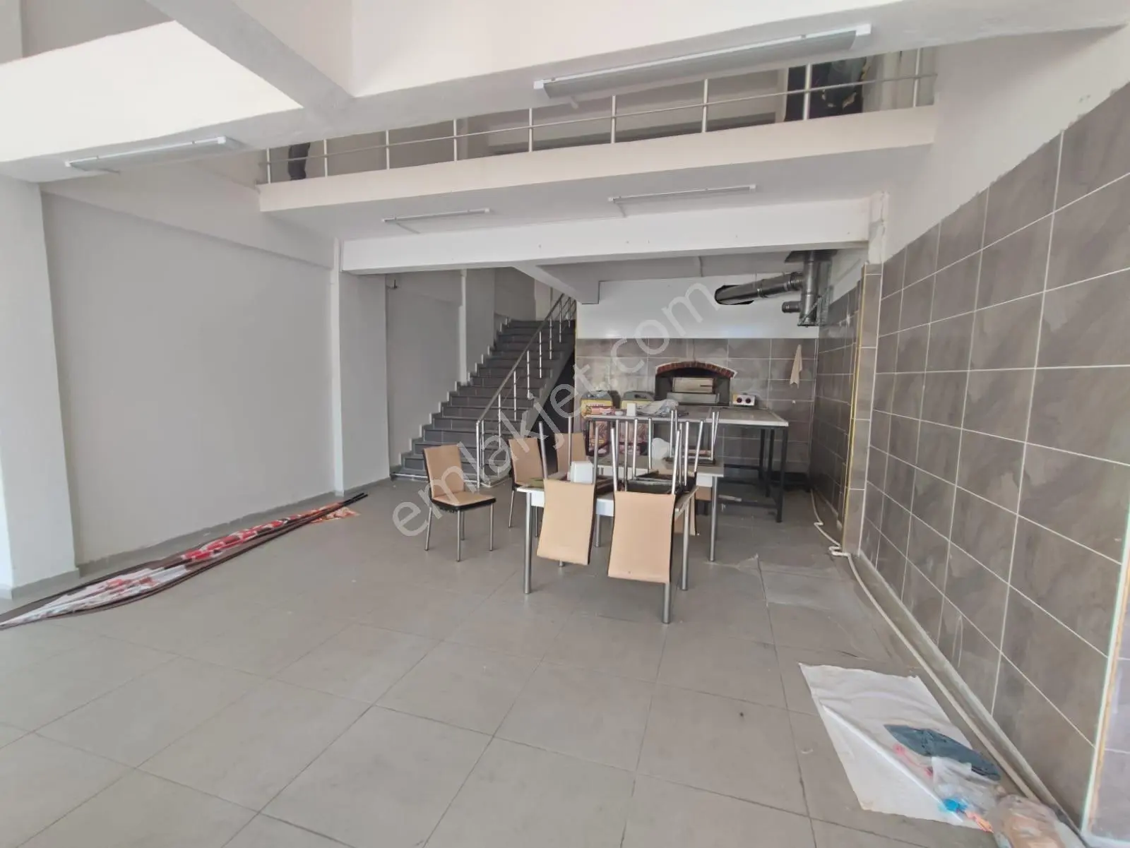 Cb'den Vadi Mahallesinde Ana Cadde Üzeri Fırınlı Kiralık İşyeri