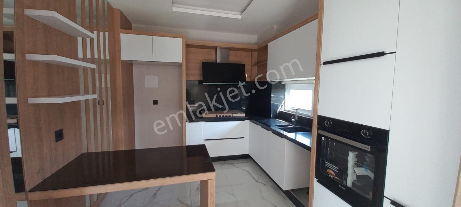 Havuzlu Ve Güvenlikli Sitede Denize 500 Metre Villa - Görsel 10