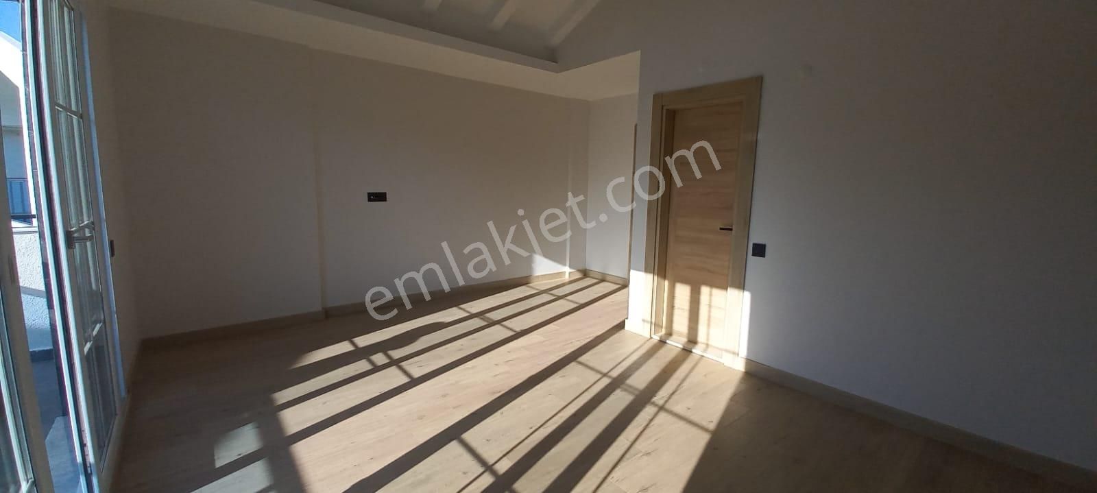 Havuzlu Ve Güvenlikli Sitede Denize 500 Metre Villa - Görsel 24