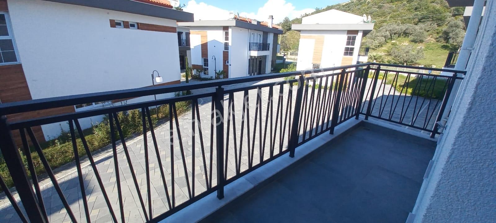 Havuzlu Ve Güvenlikli Sitede Denize 500 Metre Villa - Görsel 28