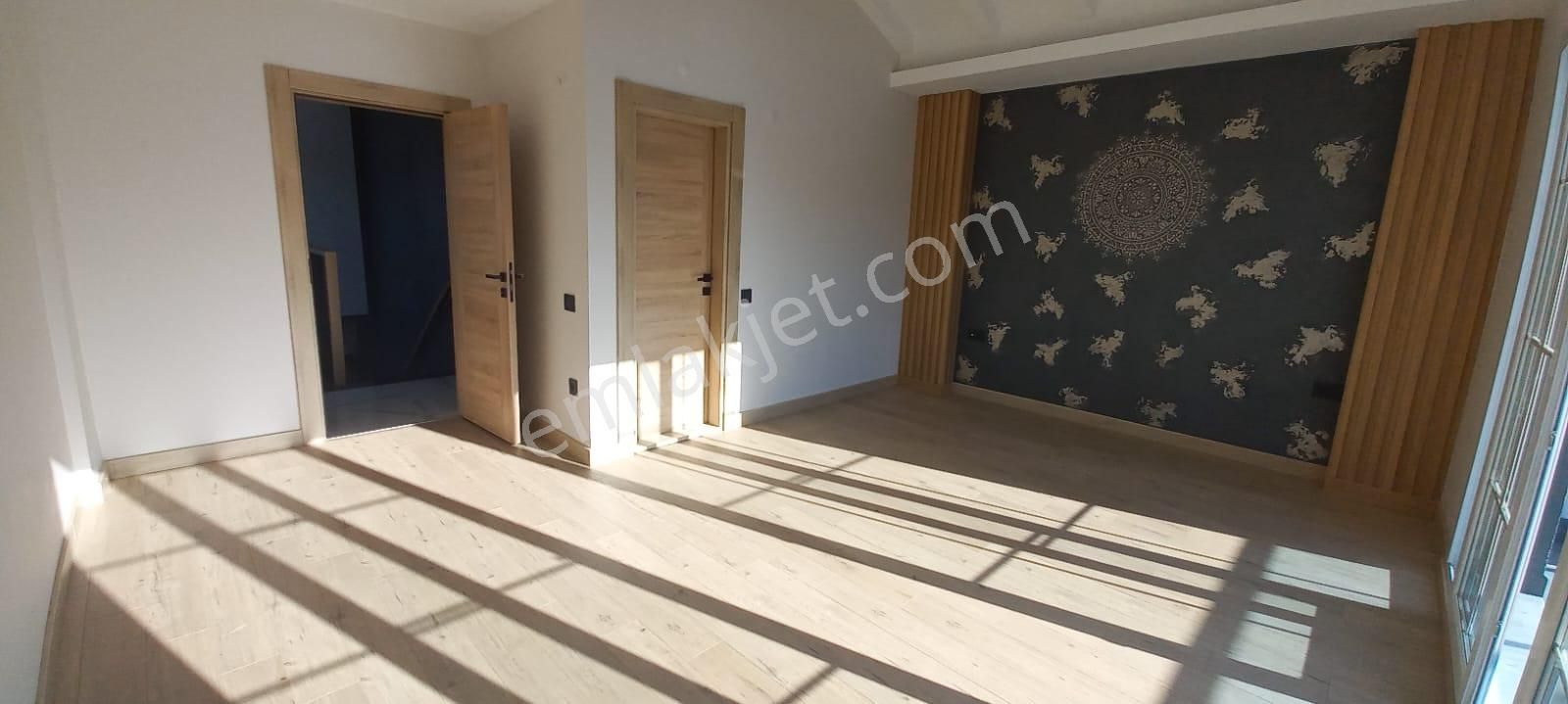 Havuzlu Ve Güvenlikli Sitede Denize 500 Metre Villa - Görsel 22