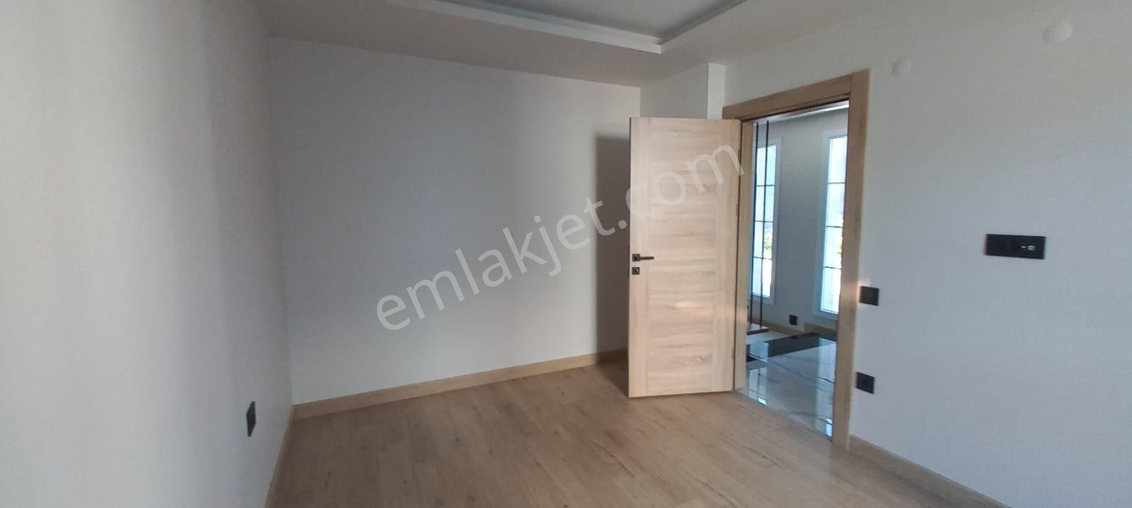 Havuzlu Ve Güvenlikli Sitede Denize 500 Metre Villa - Görsel 26