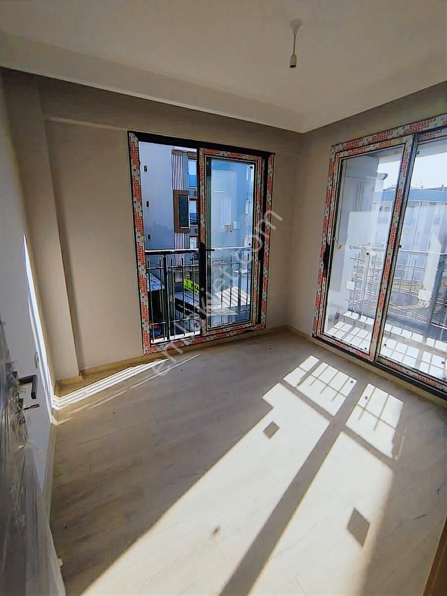 Buca Kuruçeşme 55 Mk Sıfır Ara Kat Doğalgazlı Asansörlü Üniv Ka - Görsel 9