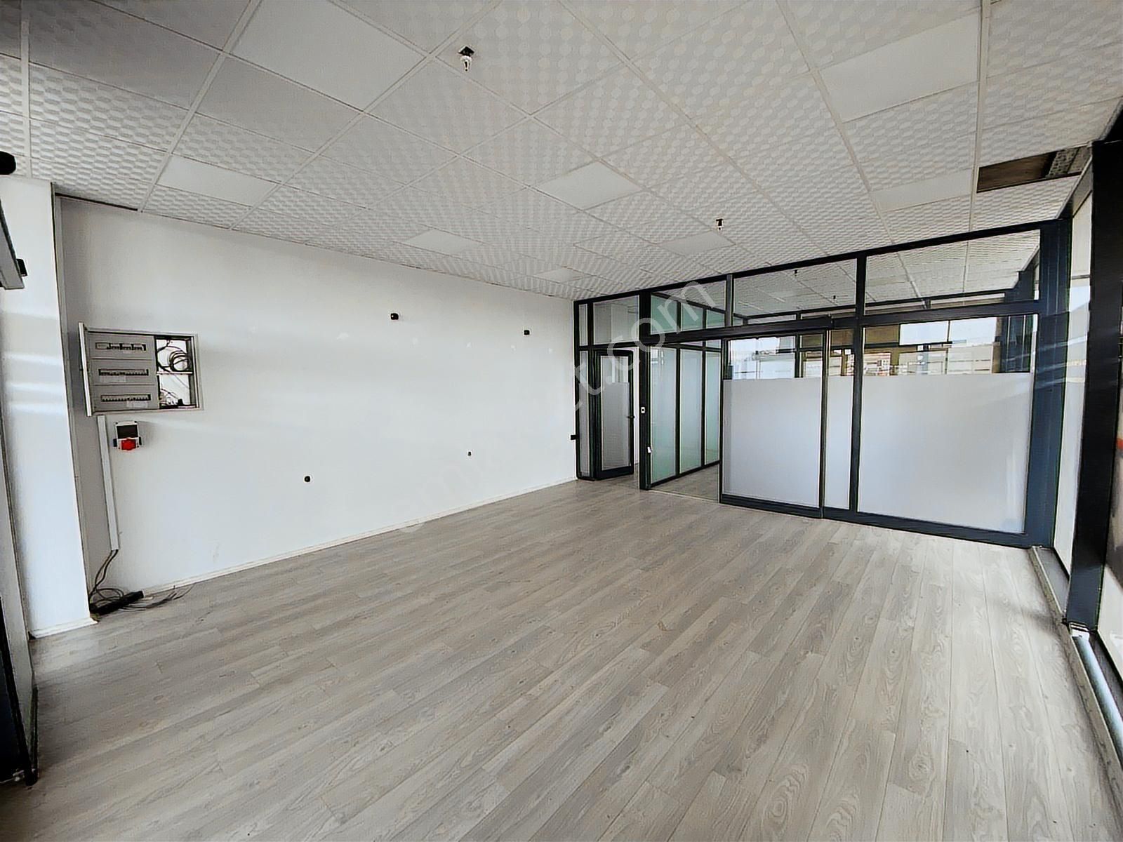 Yenimahalle Serhat Mah. Elegance Meydan'da Katta Kiralık Dükkan - Görsel 9