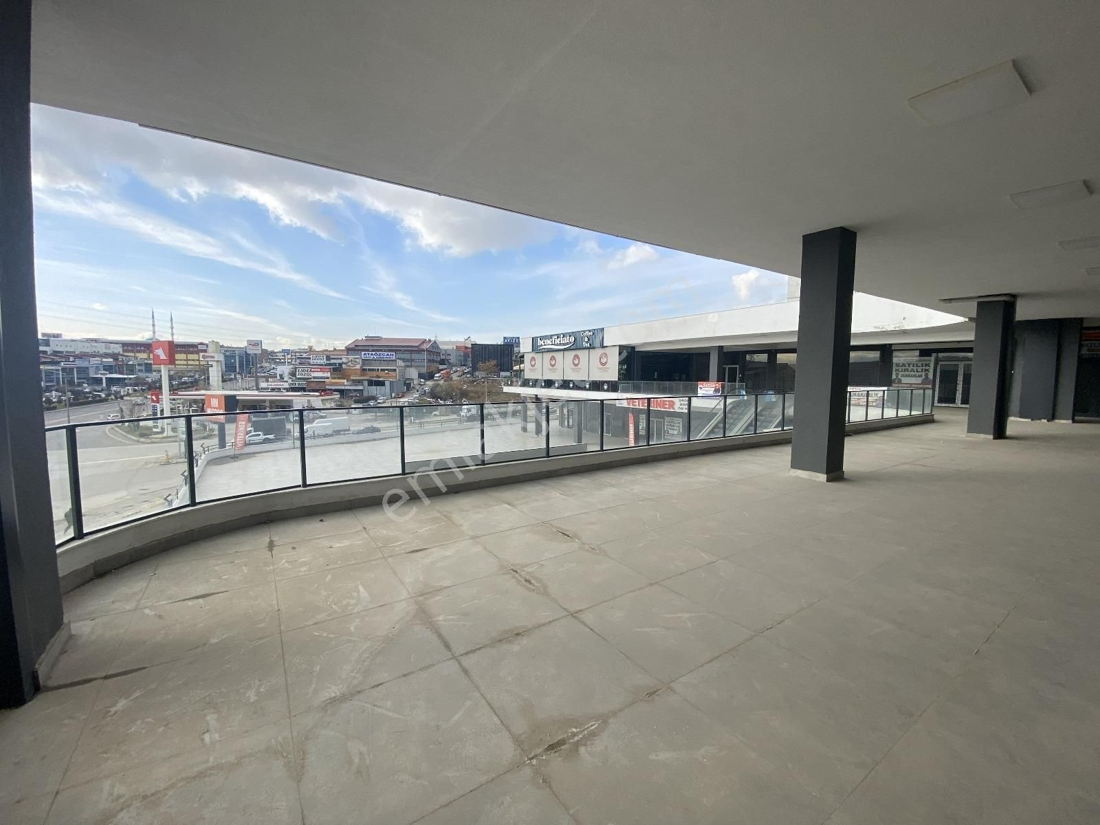 Yenimahalle Serhat Mah. Elegance Meydan'da Katta Kiralık Dükkan - Görsel 5