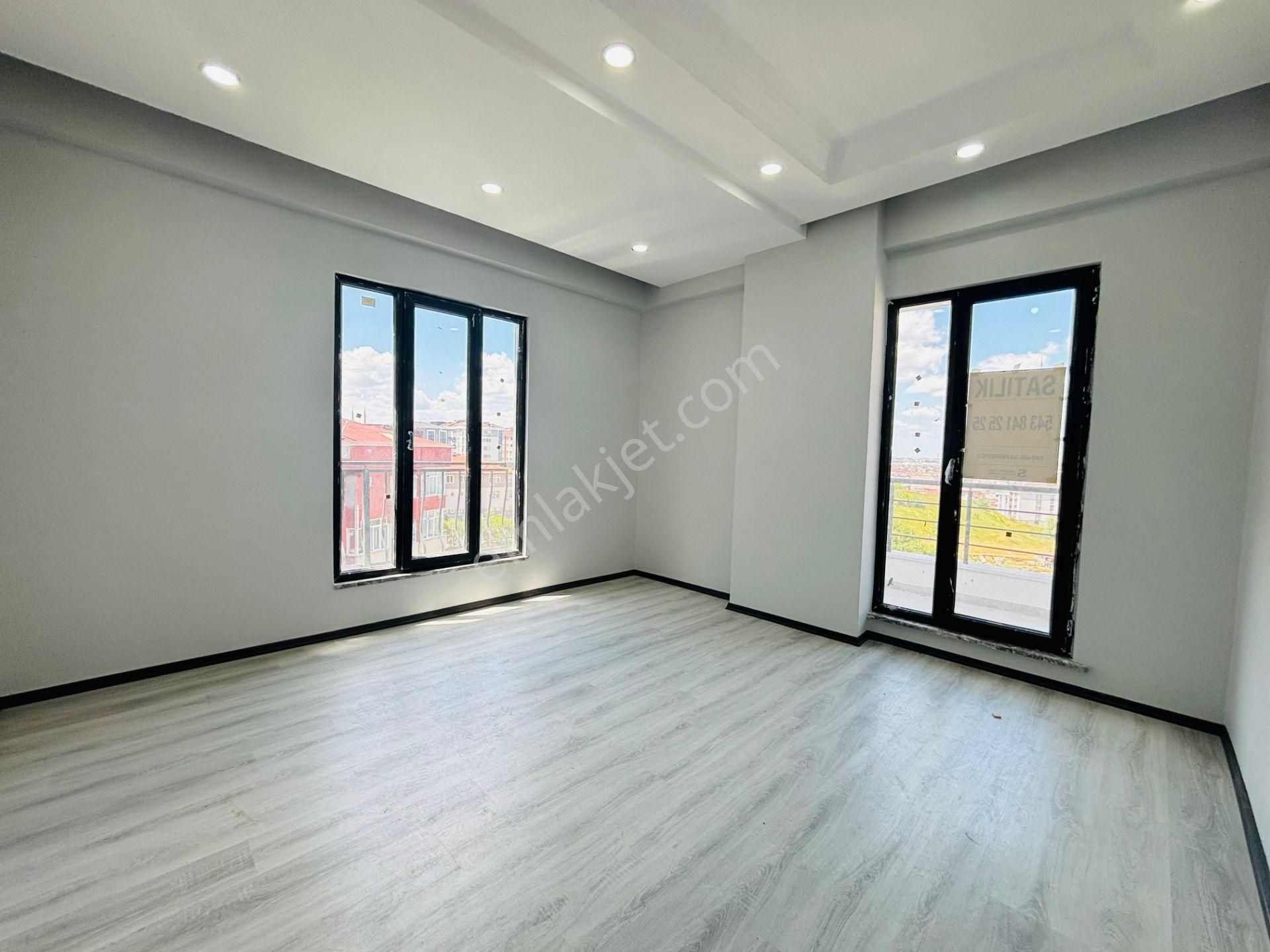 Güven'den Çerkezköyde İskanlı Ebv. Banyolu Sıfır 2+1 Daire - Görsel 3