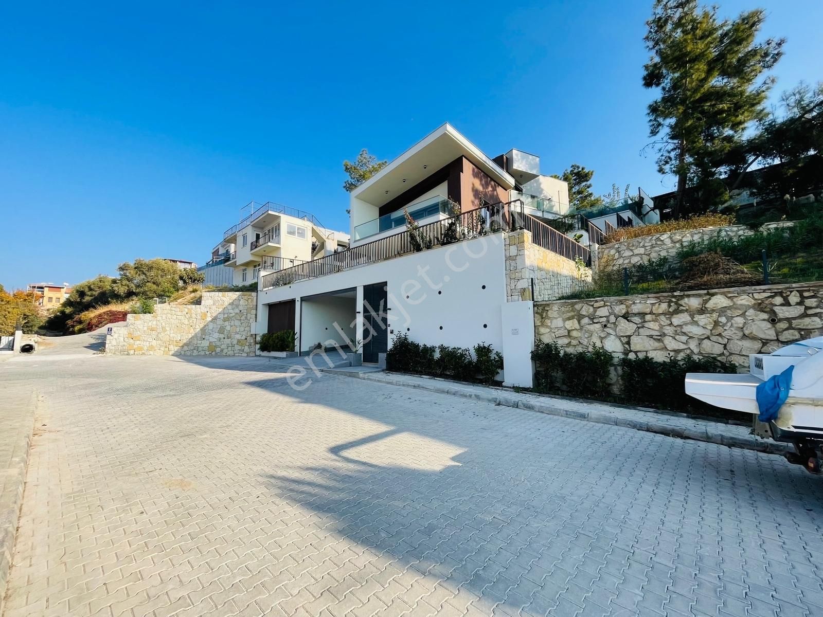 Plaja 270 Mt Müstakil Özel Havuzlu Asansörlü Lüks Villa - Görsel 3