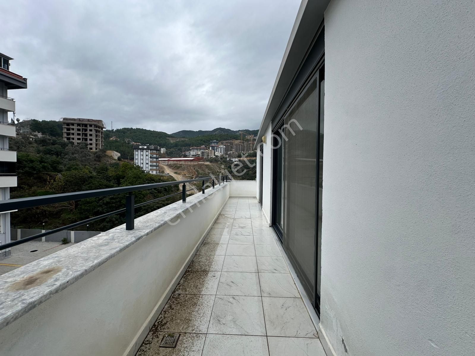 Alanya Çıplaklı'da Satılık 3+1 Ayrı Mutfak 170m2 Sıfır Dubleks Daire - Görsel 9