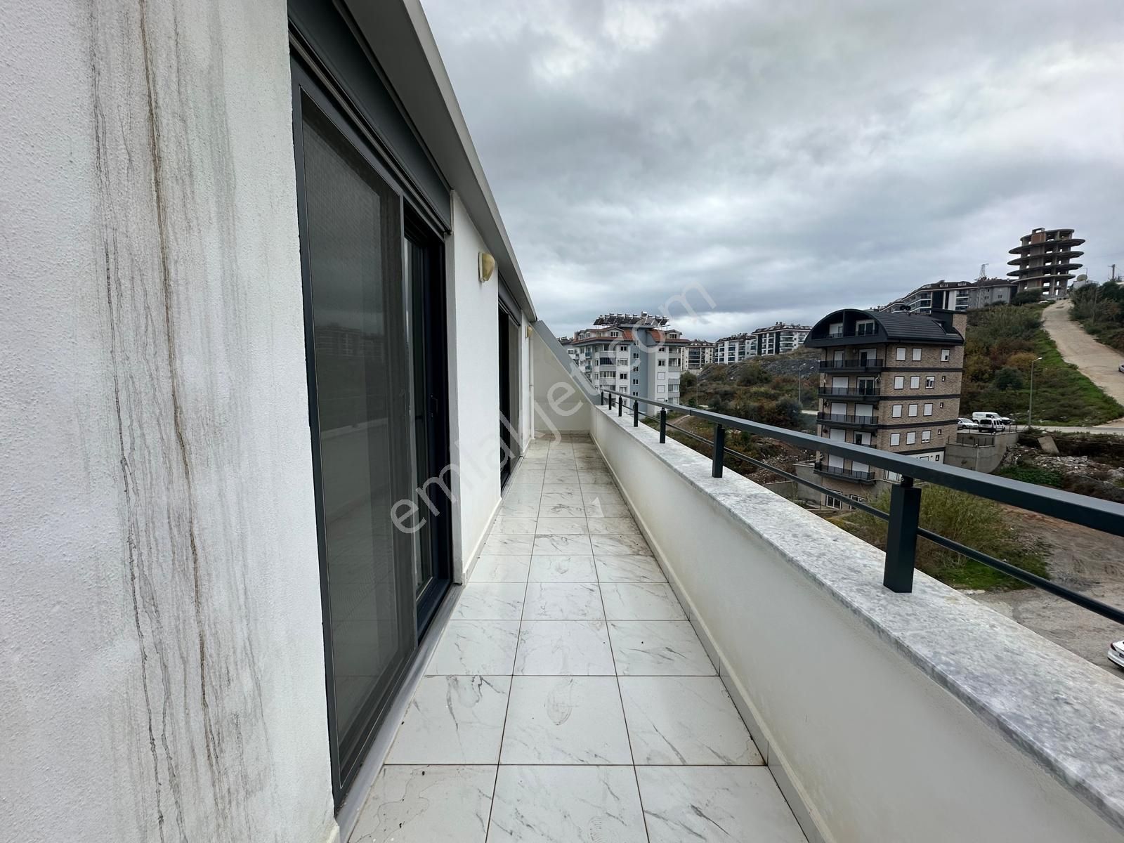 Alanya Çıplaklı'da Satılık 3+1 Ayrı Mutfak 170m2 Sıfır Dubleks Daire - Görsel 16