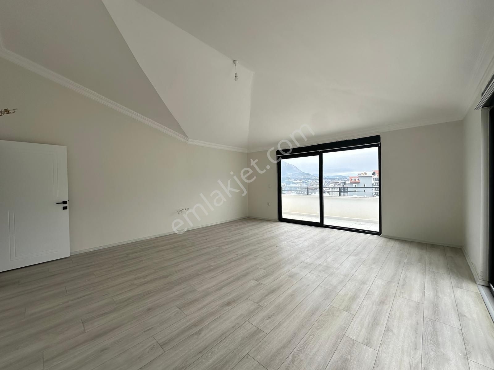 Alanya Çıplaklı'da Satılık 3+1 Ayrı Mutfak 170m2 Sıfır Dubleks Daire - Görsel 8