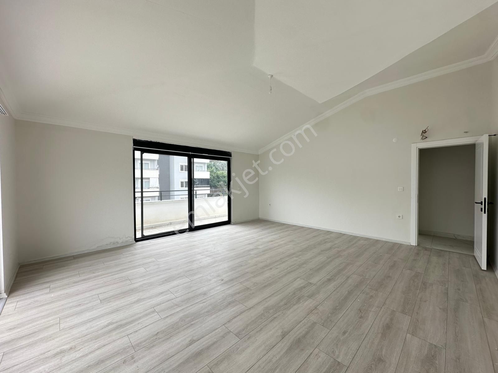 Alanya Çıplaklı'da Satılık 3+1 Ayrı Mutfak 170m2 Sıfır Dubleks Daire - Görsel 5