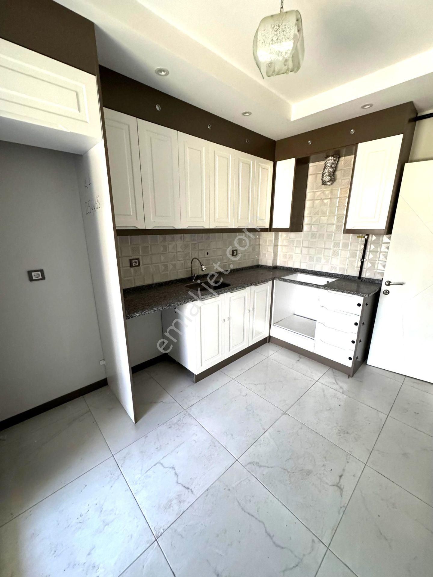 Şemiklerde Ara Kat Asansörlü Yerden Isıtma 4 Yıllık Binada Satılık 2+1/90 M2 Daire 3.649.000 Tl - Görsel 3