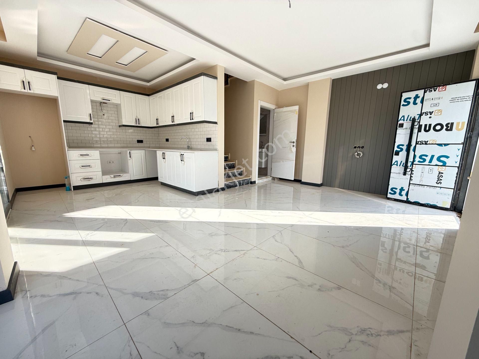 Seferihisar Doğanbey'de Satılık 3+1 Sıfır Bahçeli Dublex Villa - Görsel 34