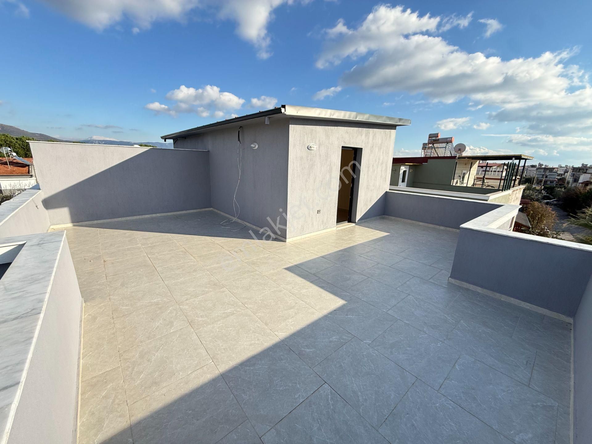 Seferihisar Doğanbey'de Satılık 3+1 Sıfır Bahçeli Dublex Villa - Görsel 32