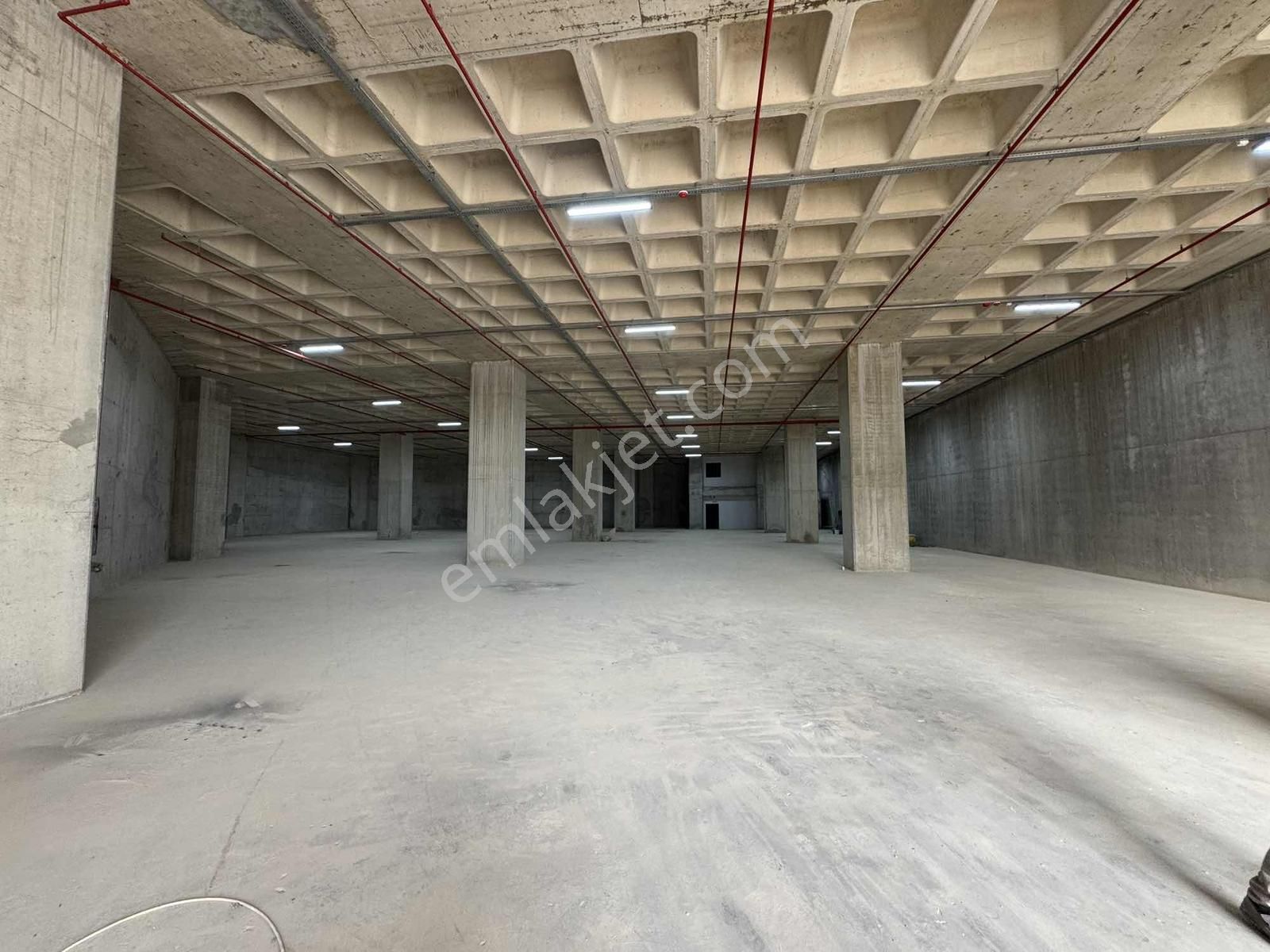 Lojistik + Üretim Avantajlı 1.600 M2 ( Kimyeviye Uygun ) Depo - Görsel 3