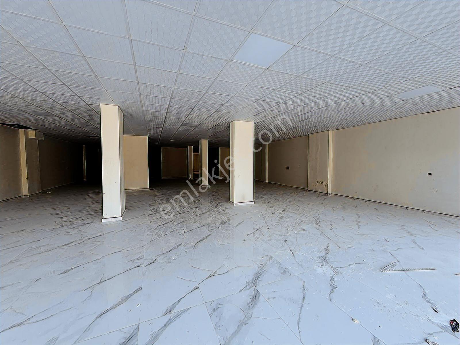 Uygan'dan Torbalı Mah. 430m² Kiralık Dükkan Cadde Üzerinde - Görsel 3