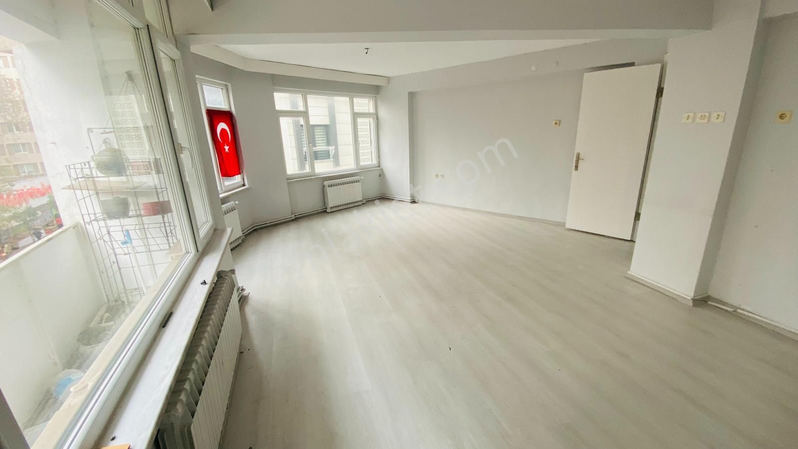 Sevinç Ten Ordu Caddesinde 3+1 Kiralık Daire - Görsel 10