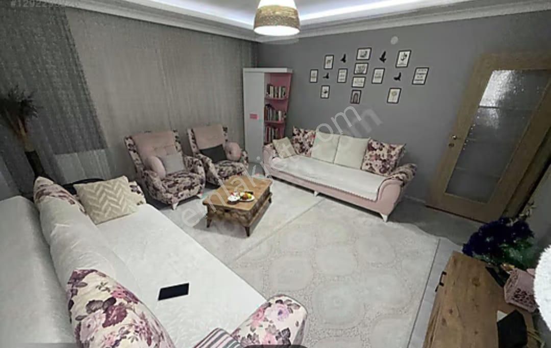 Özgür İnşaat'tan Esentepe Mah 2+1 85m2 Temiz Satılık Daire
