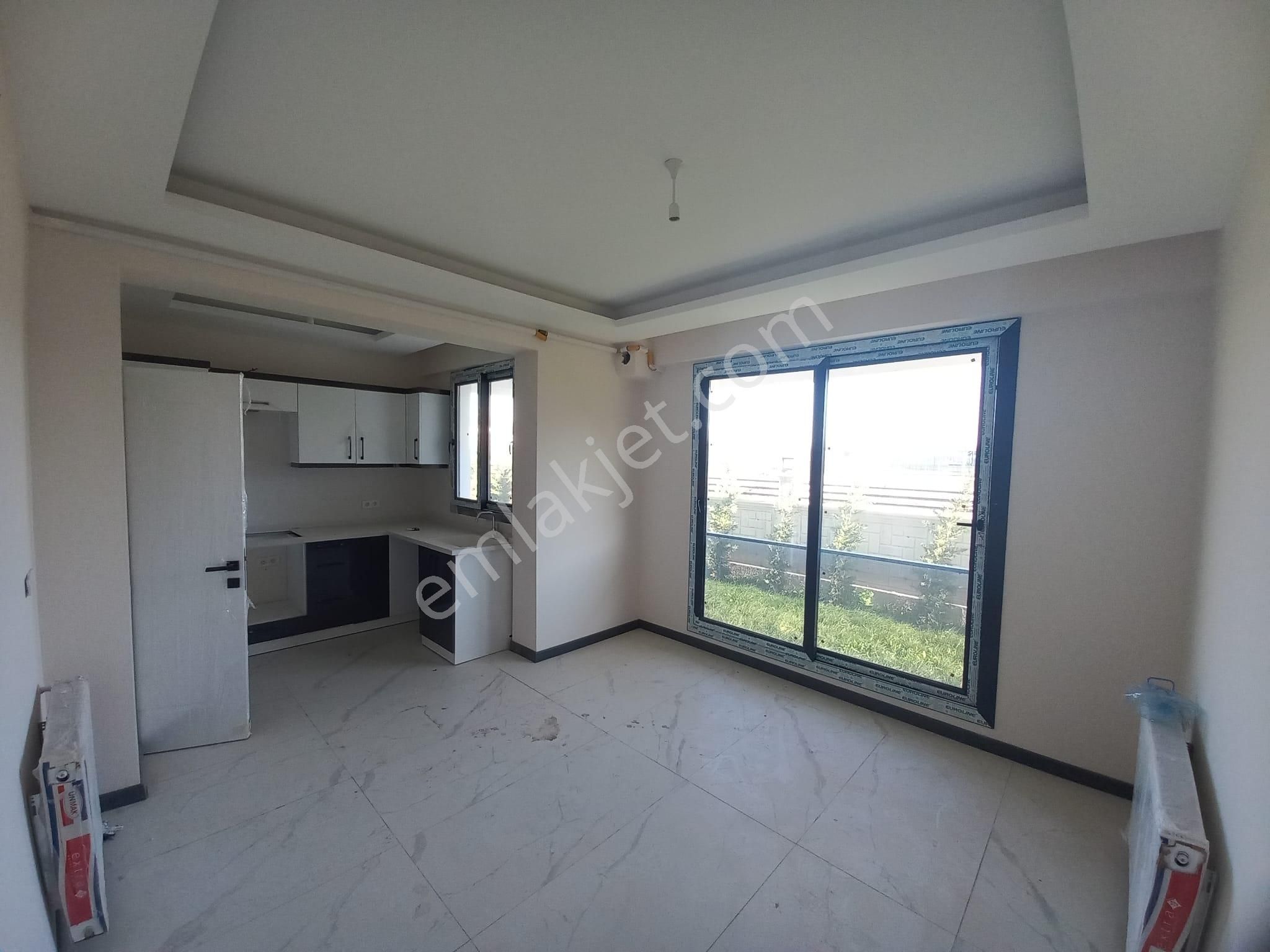 Turpa Lotustan Bahçelievler Florya Sitesinde Satılık Fırsat Daireler - Görsel 5