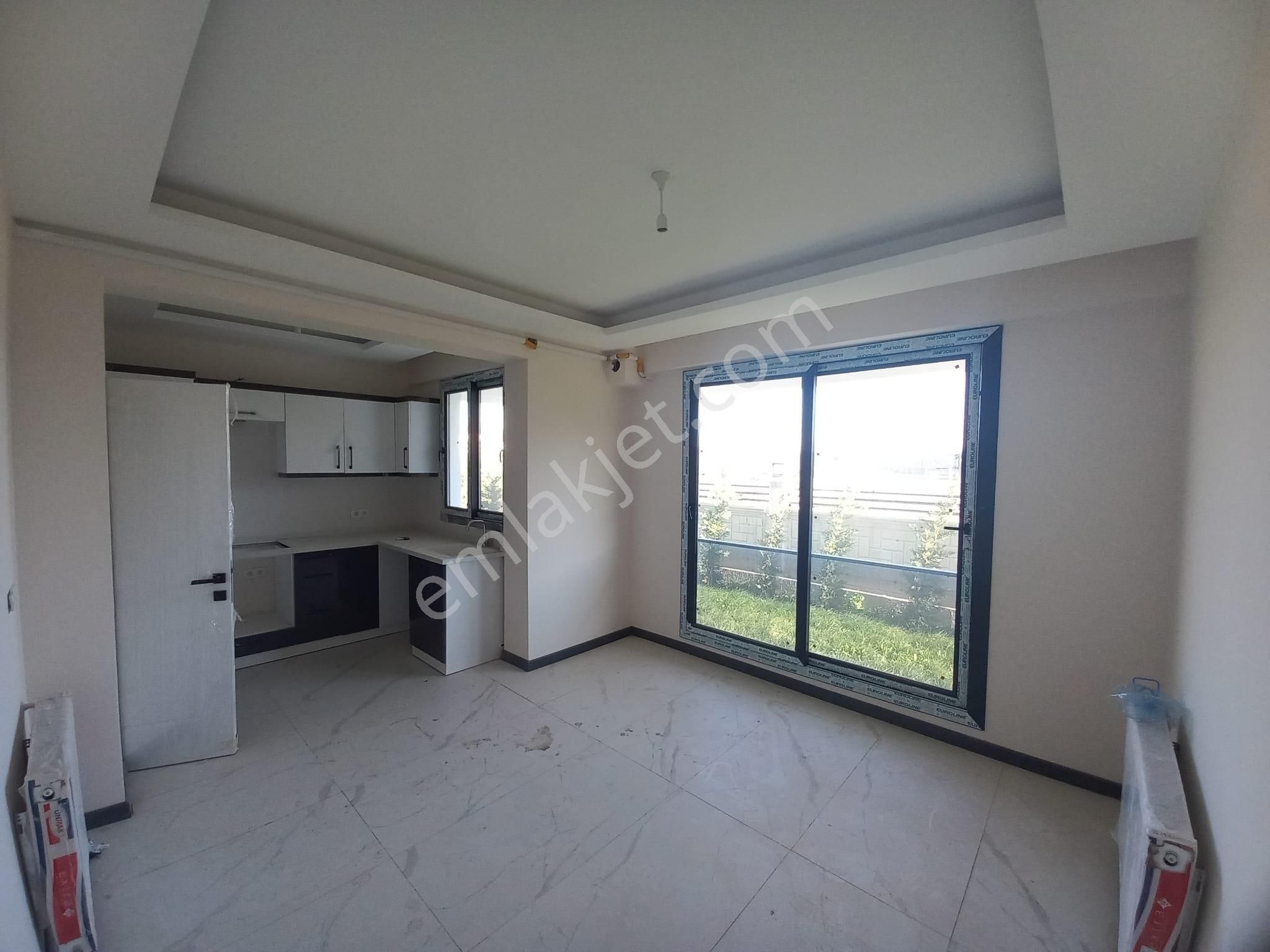 Turpa Lotustan Bahçelievler Florya Sitesinde Satılık Fırsat Daireler - Görsel 6