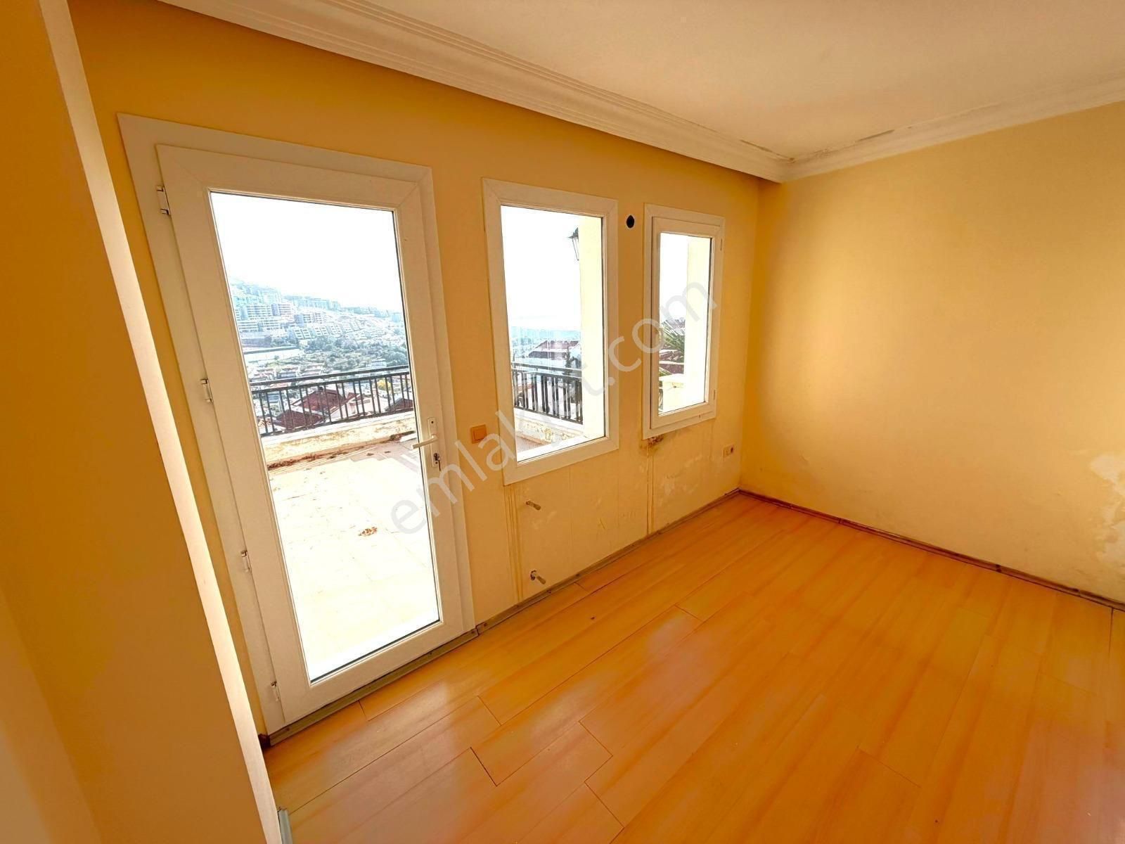 Kuşadası Kadınlardenizinde Her Kattan Deniz Manzaralı 7+2 Fourlex Villa - Görsel 23