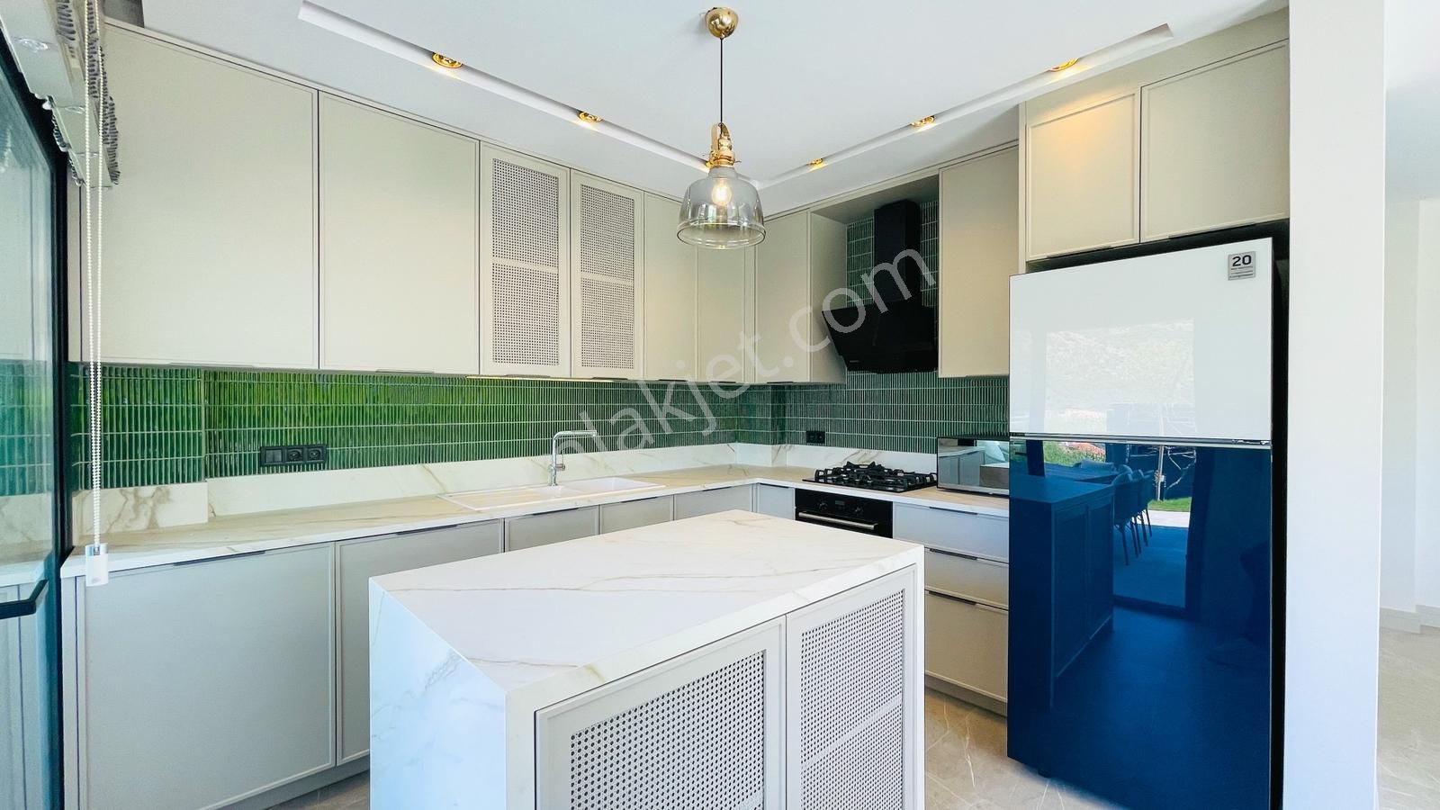 Kuşadası'nda Bu Fiyata Villa Kalmaz! 4+1 Özel Havuzlu - Görsel 18