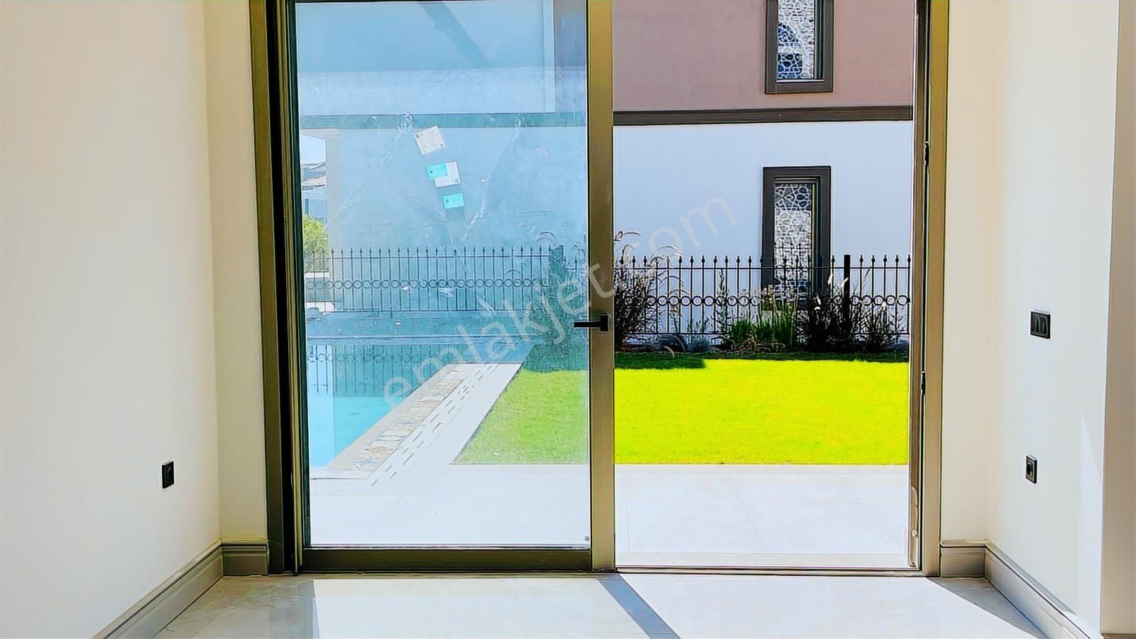 Bu Fiyata Bu Villa Bedava!! Kuşadası Satılık5+2 Müstakil Villa - Görsel 17