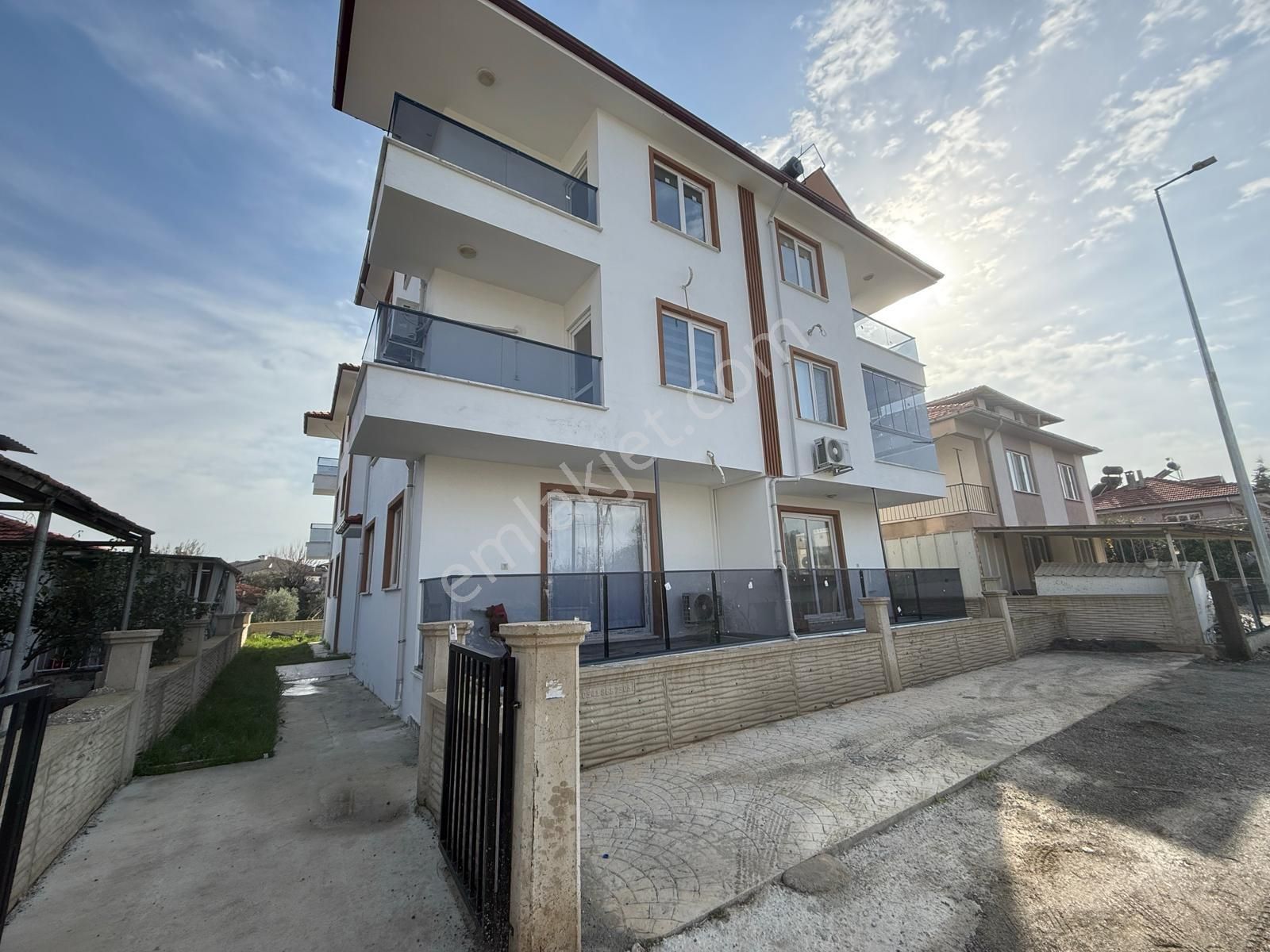 Ortaca Merkezde 1+1 Sıfır Daire Satılık