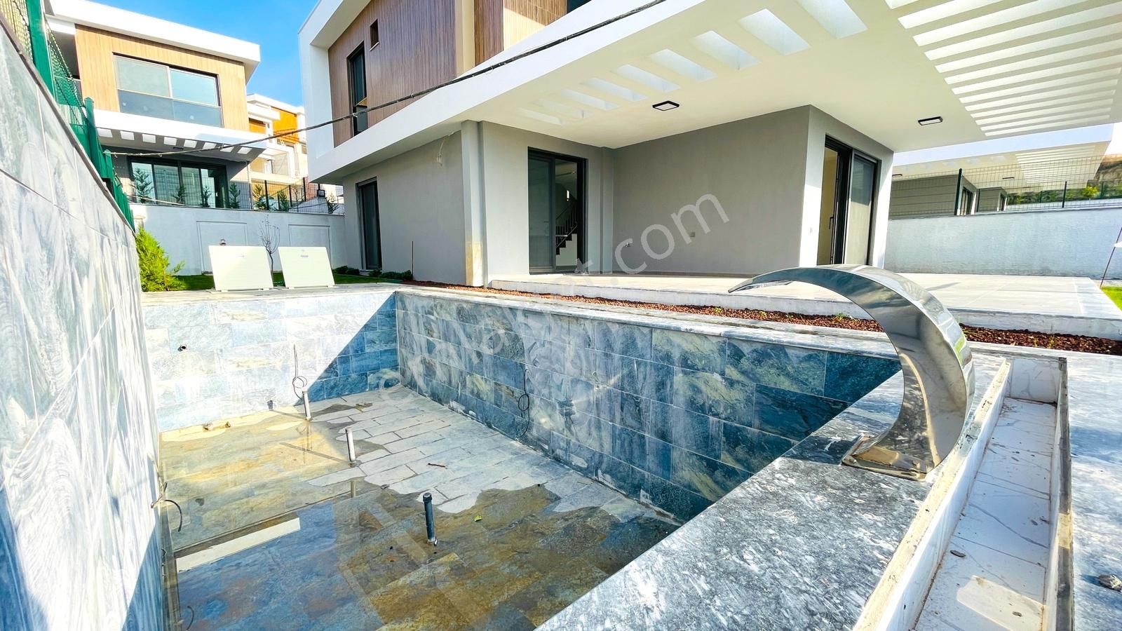 Bu Villayı Almanın Tam Zamanı ! Soğucakta Deniz Manzaralı Villa - Görsel 17