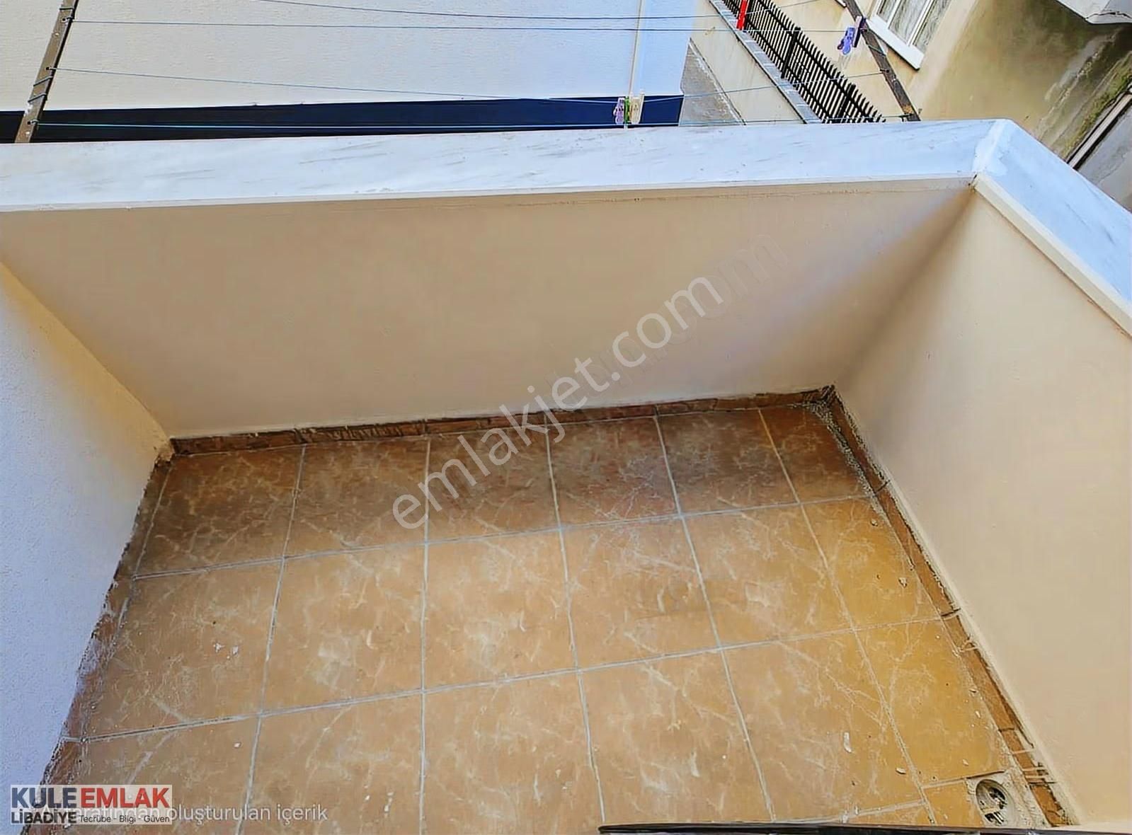 Yunus Emre Caddesi'nde Devasa Büyüklükde 3+1 Daire - Görsel 18