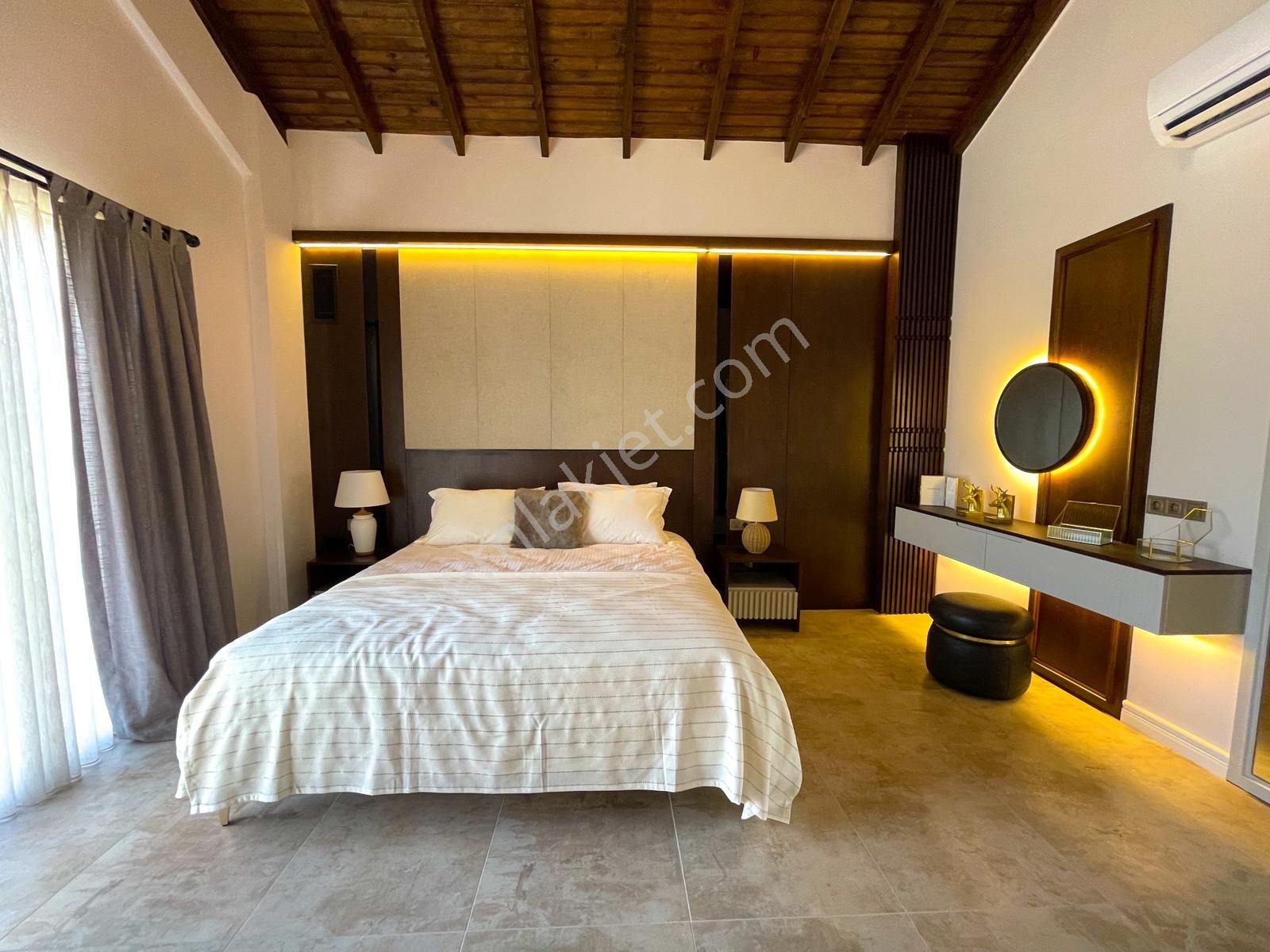 Taş Ev Tutkunlarına Kuşadasında Müstakil, Havuzlu Villa - Görsel 5